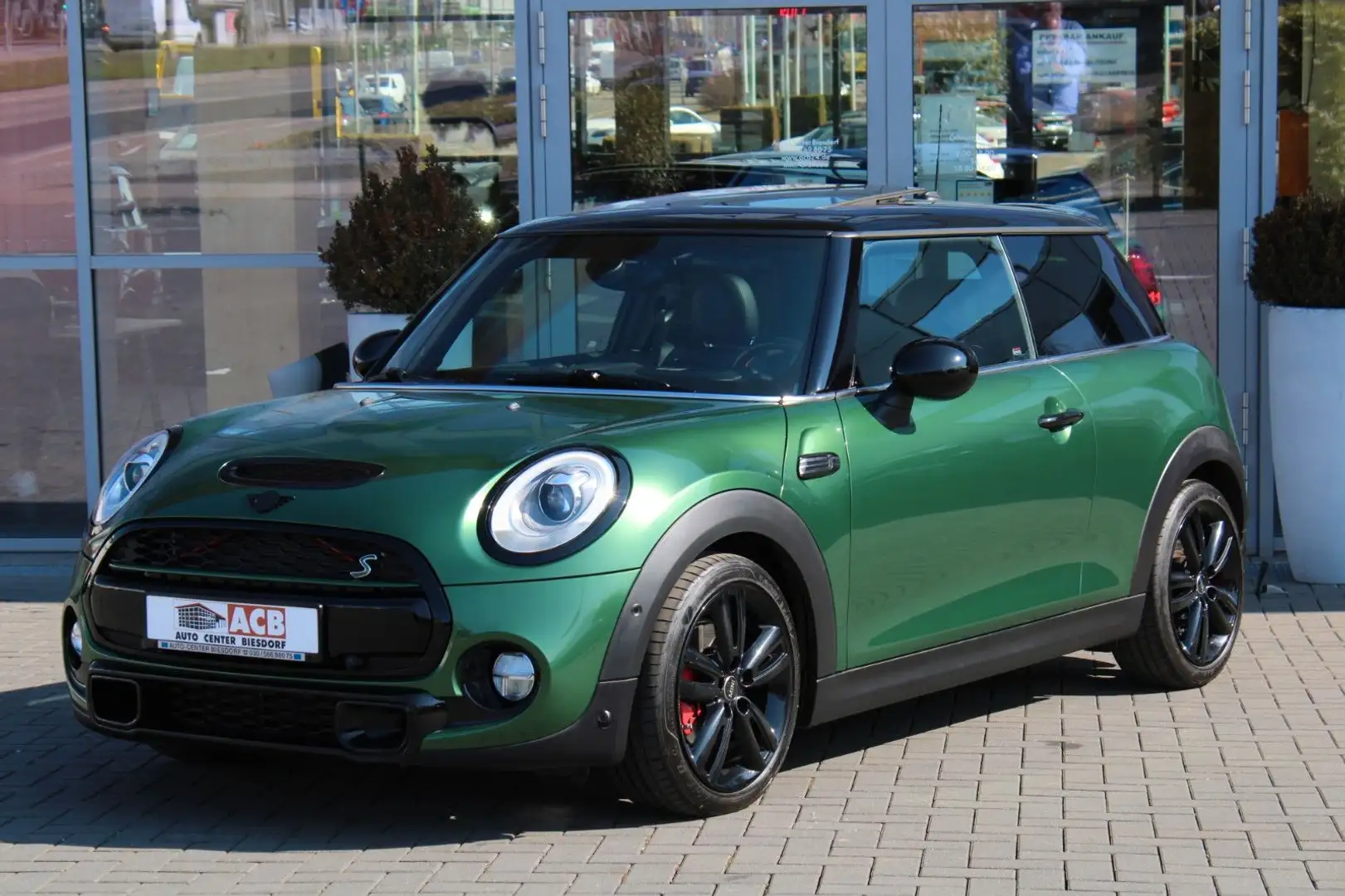 MINI Cooper S Panorama H/K Navi Leder Works-Abgas RFK Vert - 2