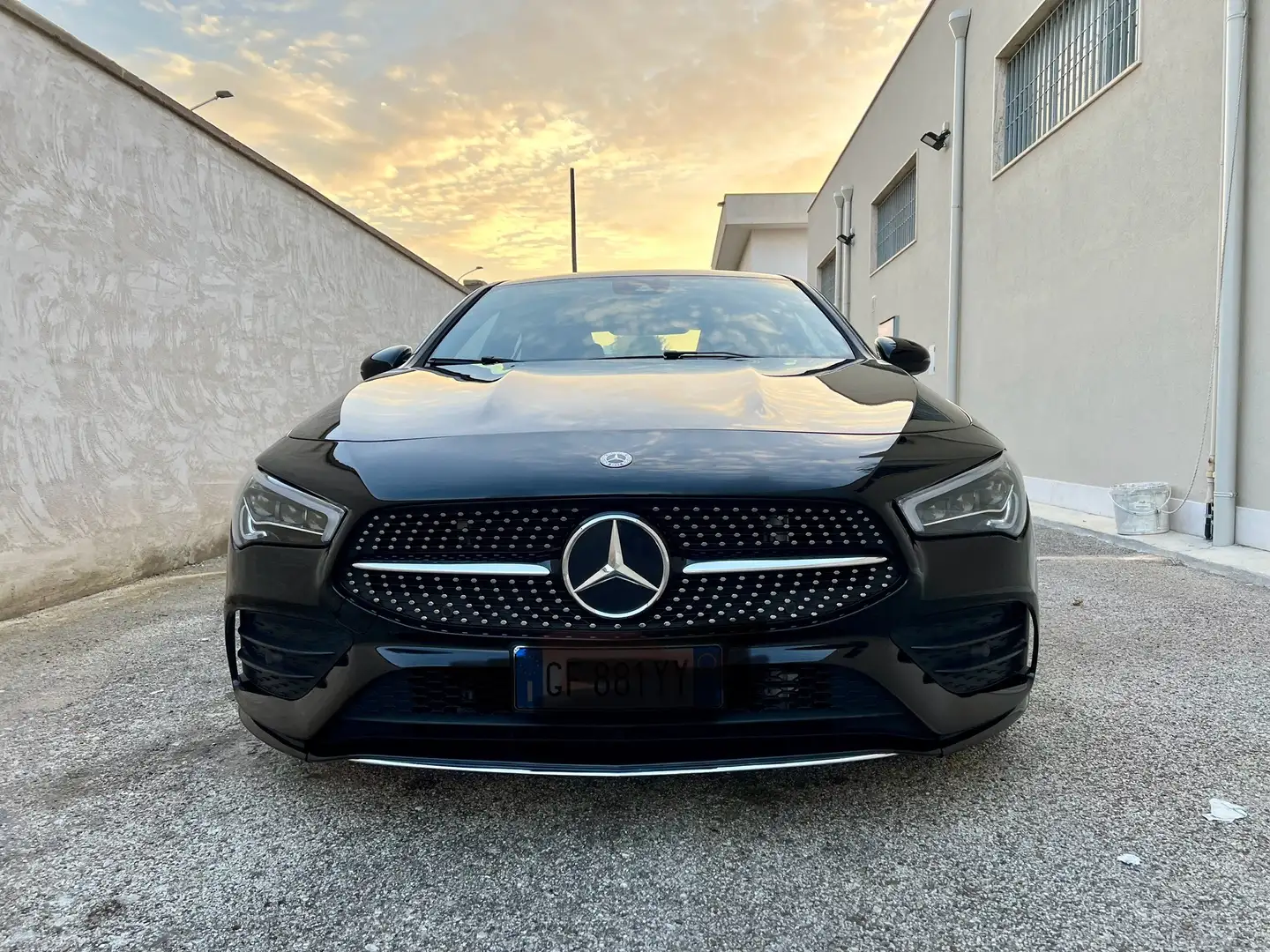 Mercedes-Benz CLA 200 Premium - 1