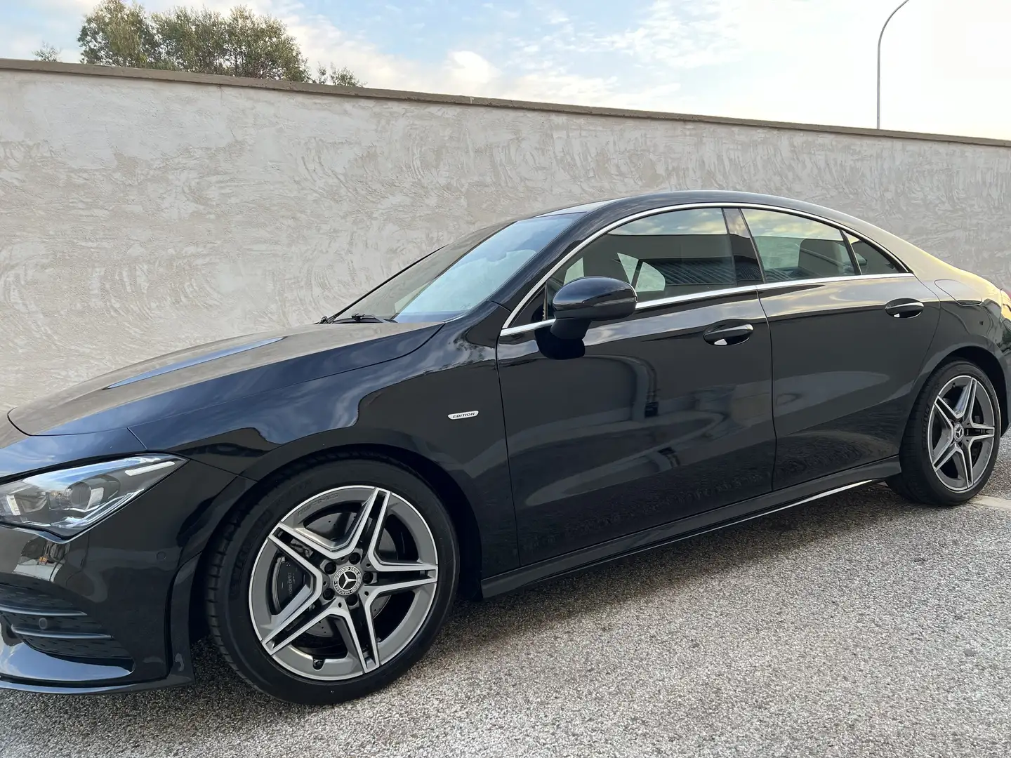 Mercedes-Benz CLA 200 Premium - 2