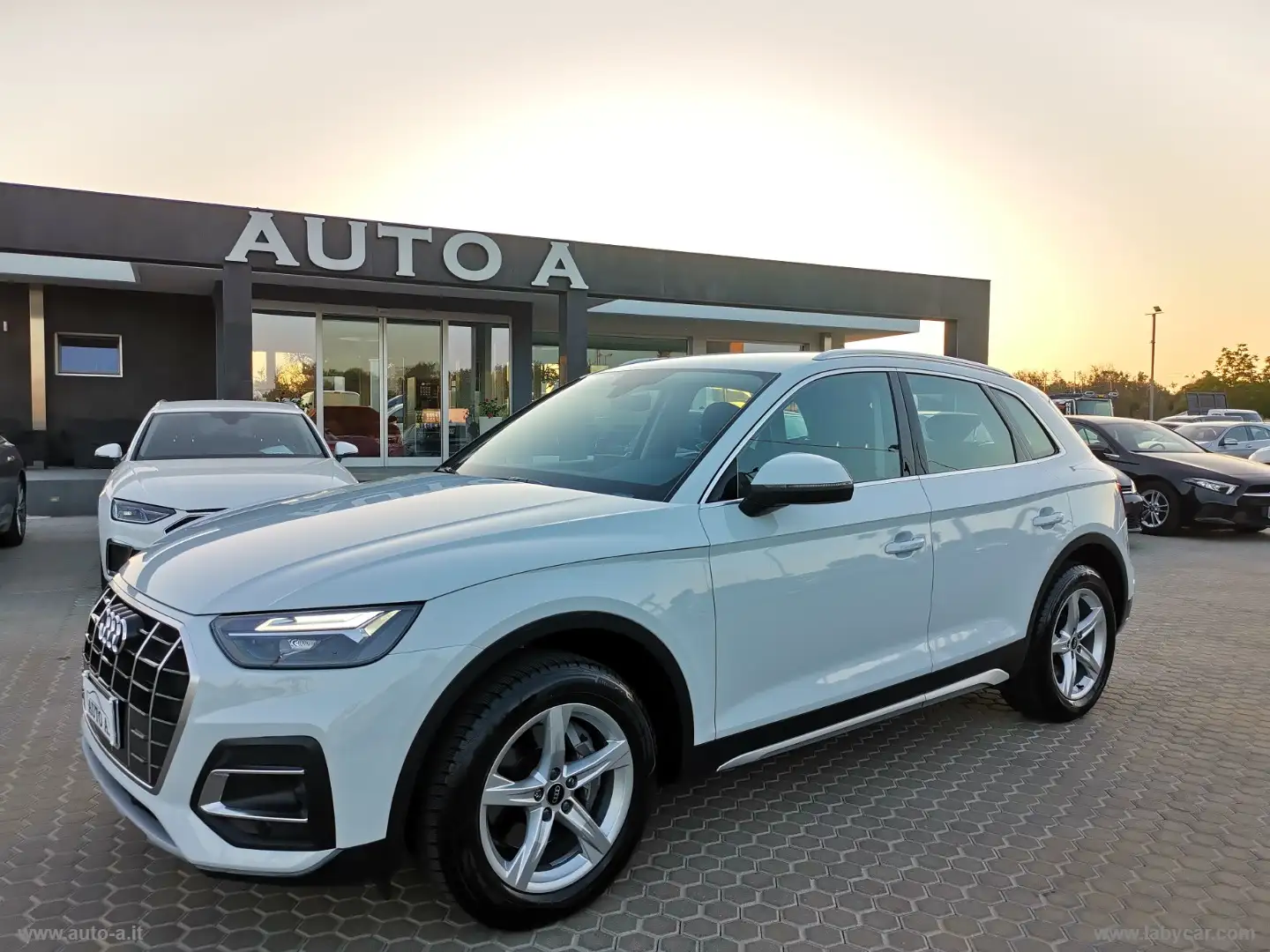 Audi Q5 35 2.0 TDI MHEV BUSINESS ADVANCED S-TRONIC Bianco - 1
