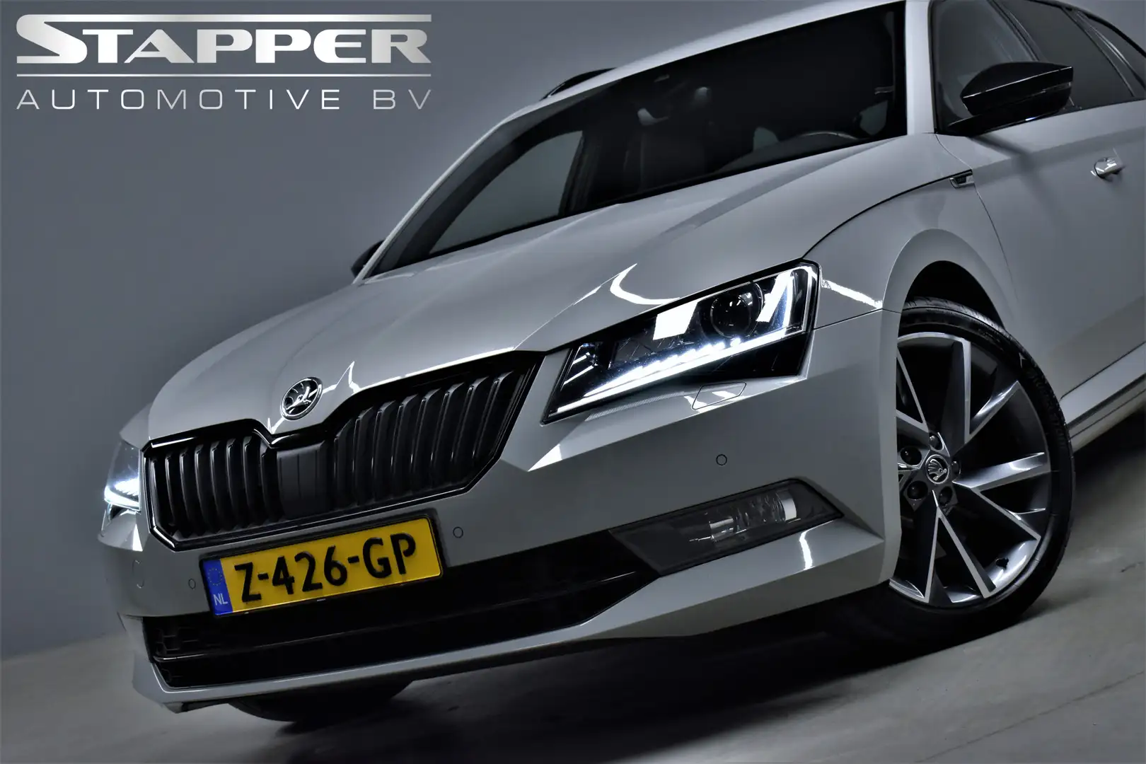 Skoda Superb 2.0 TSI 336pk 4x4 Automaat ABT CarPlay/Canton/Scha Grijs - 2