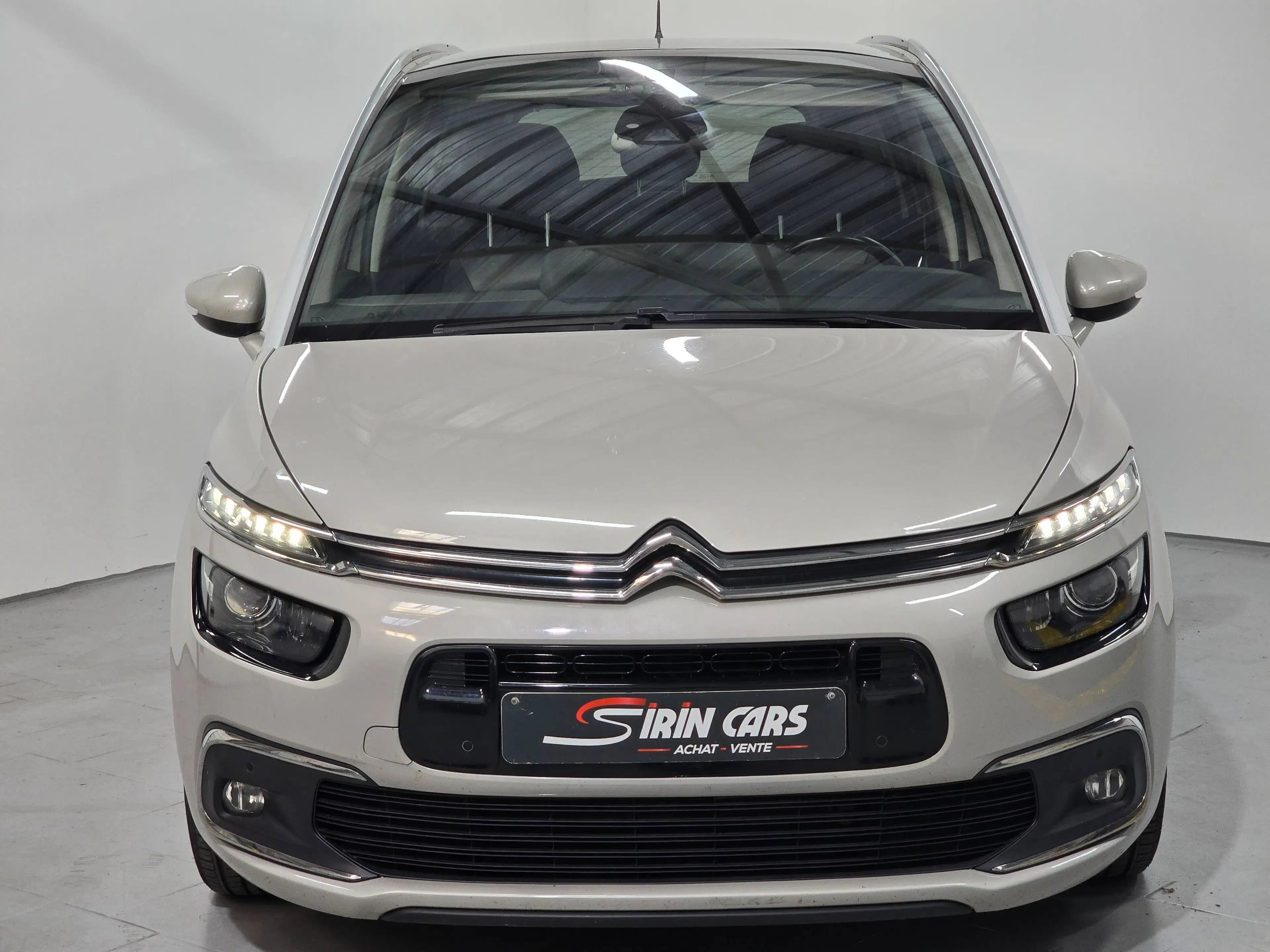 Citroen Grand C4 Picasso 2.0BlueHDI | 7places | Toit panoramique | Keyless | GARANTIE 12M — photo 3