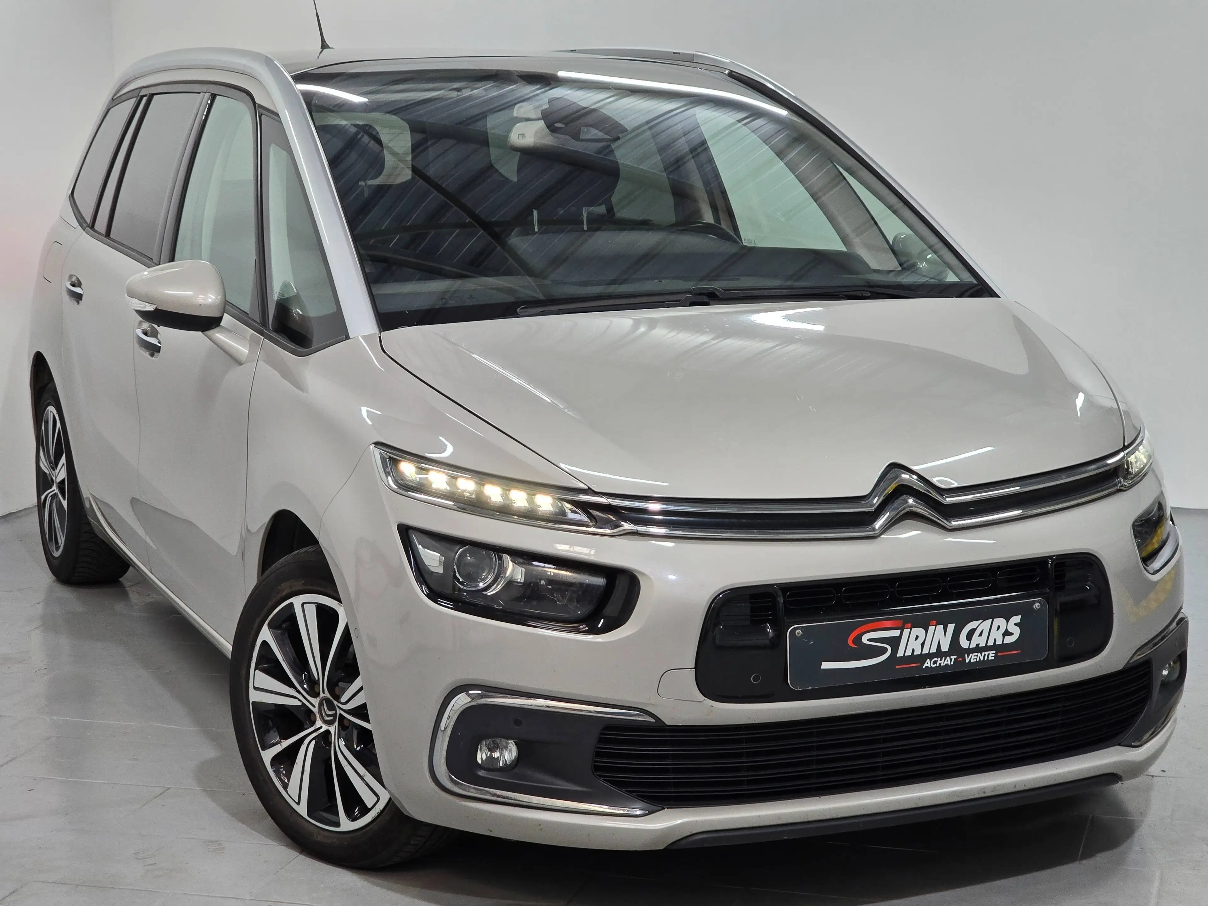 Citroen Grand C4 Picasso 2.0BlueHDI | 7places | Toit panoramique | Keyless | GARANTIE 12M
