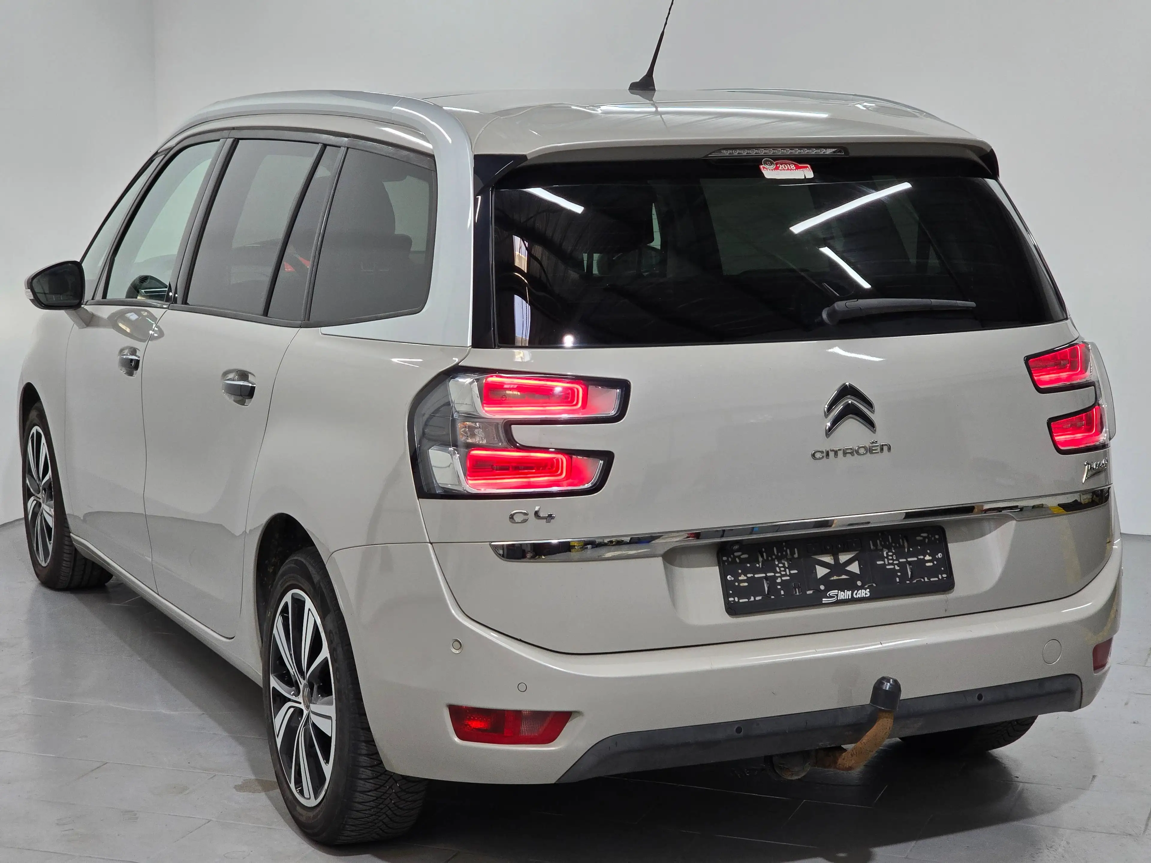 Citroen Grand C4 Picasso 2.0BlueHDI | 7places | Toit panoramique | Keyless | GARANTIE 12M — photo 7