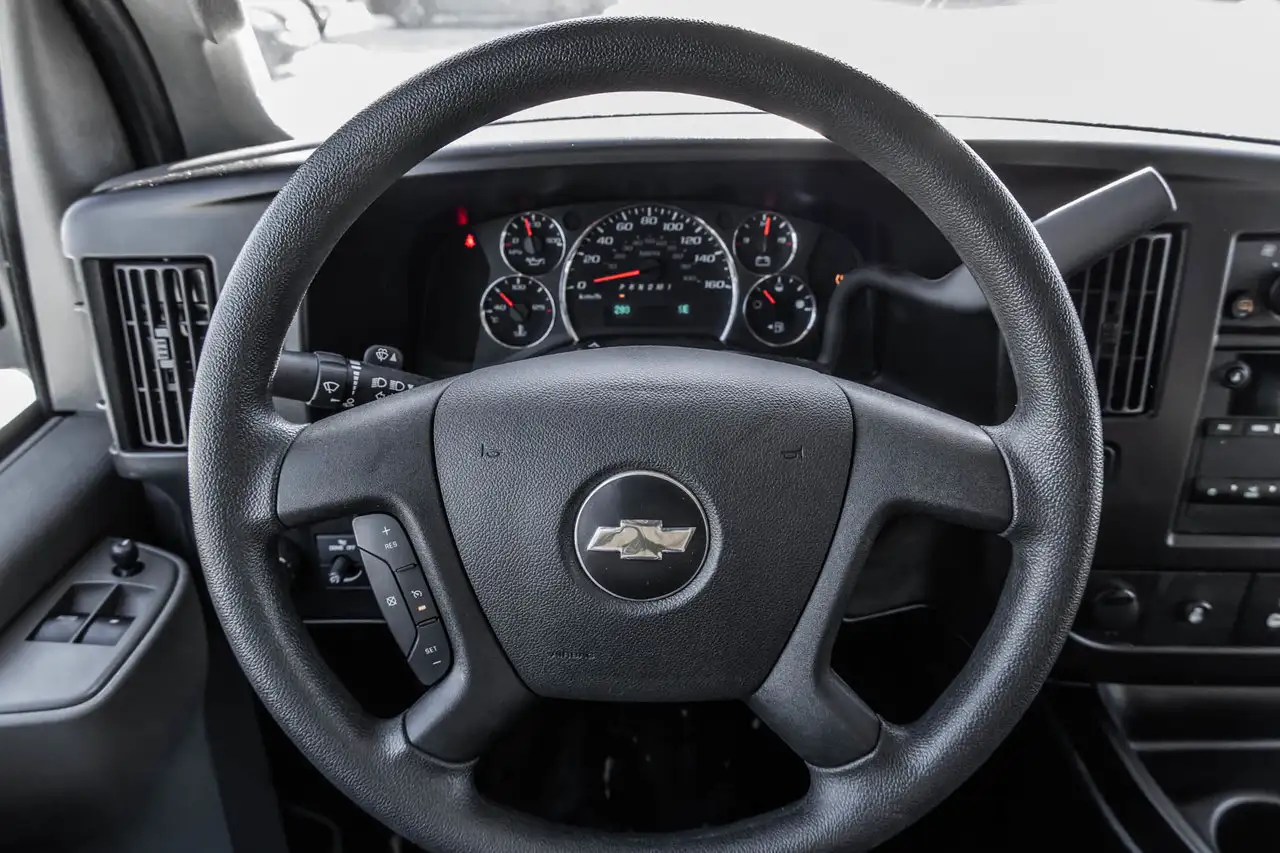 Chevrolet Express 2500 снимка Chevrolet Express 2500