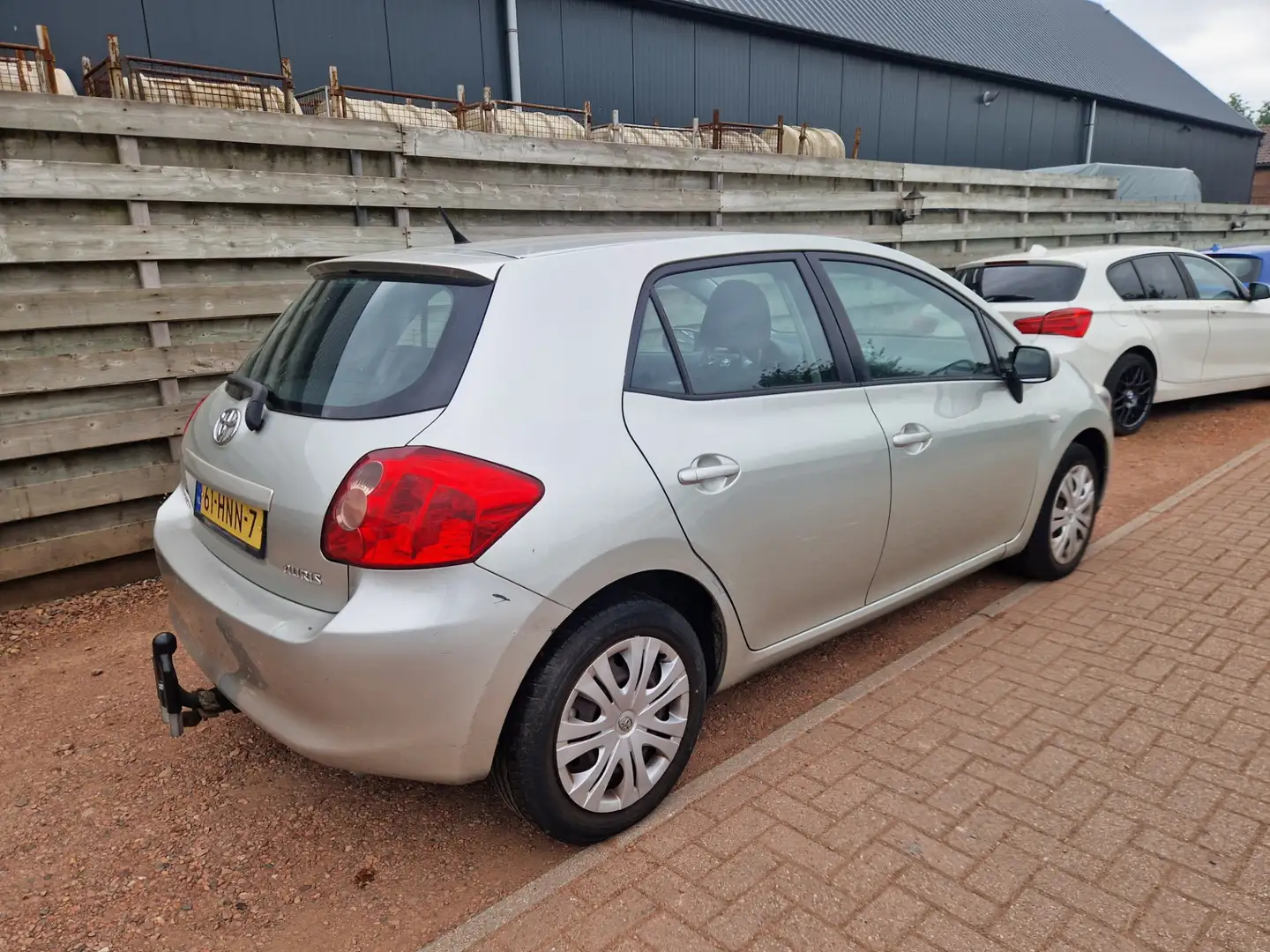 Toyota Auris 1.6-16V Sol Gris - 2