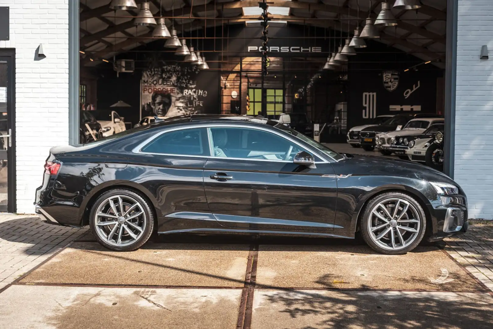 Audi Coupe 40 TFSI S line S tronic Pano LED Černá - 2