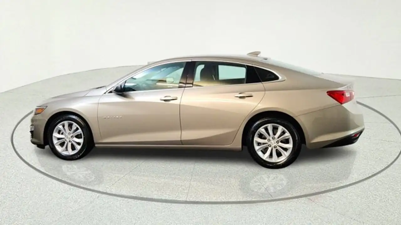Chevrolet Malibu снимка Chevrolet Malibu