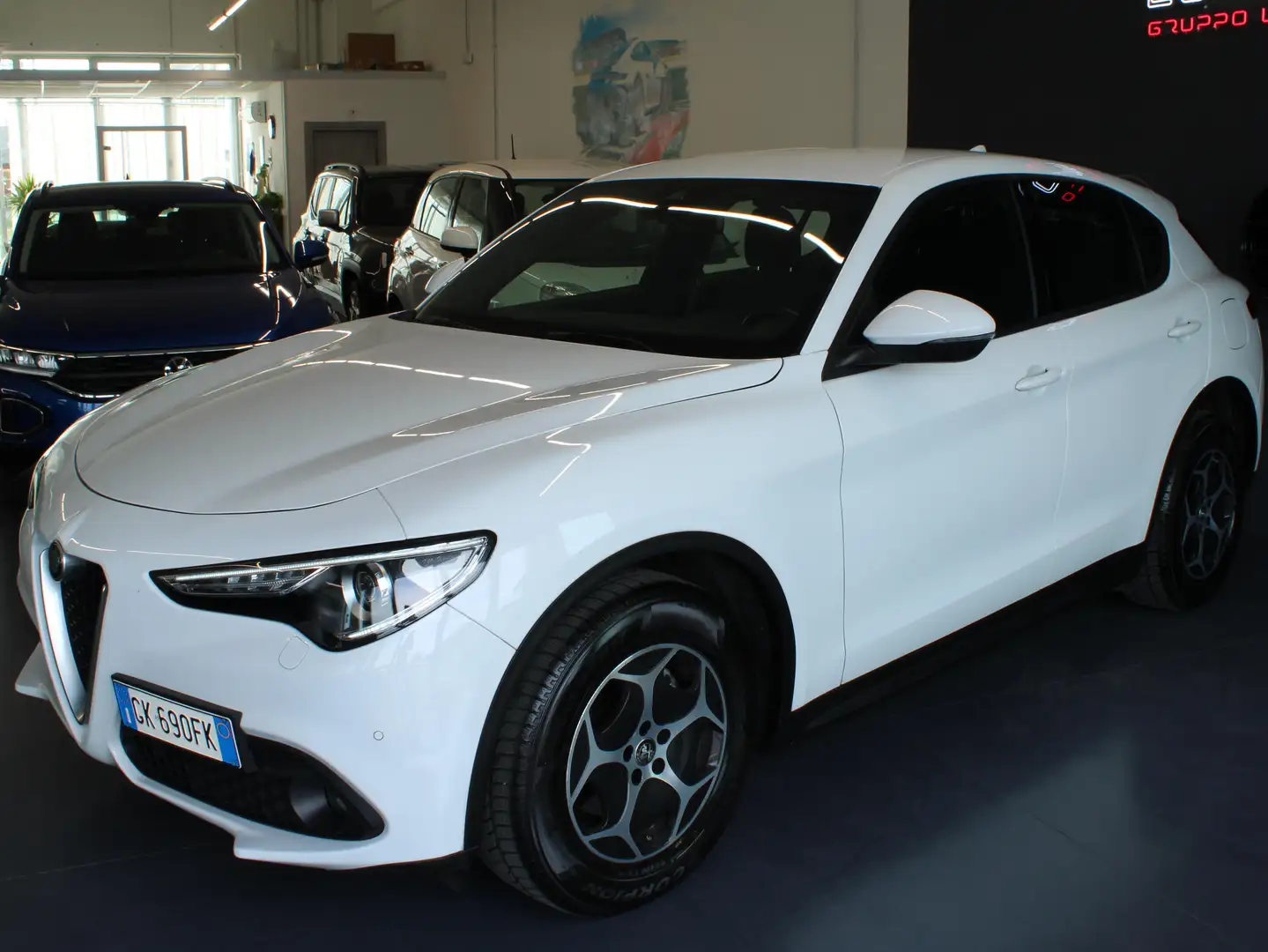 Alfa Romeo Stelvio Stelvio 2022 2.2 t Business rwd 160cv auto Weiß - 2