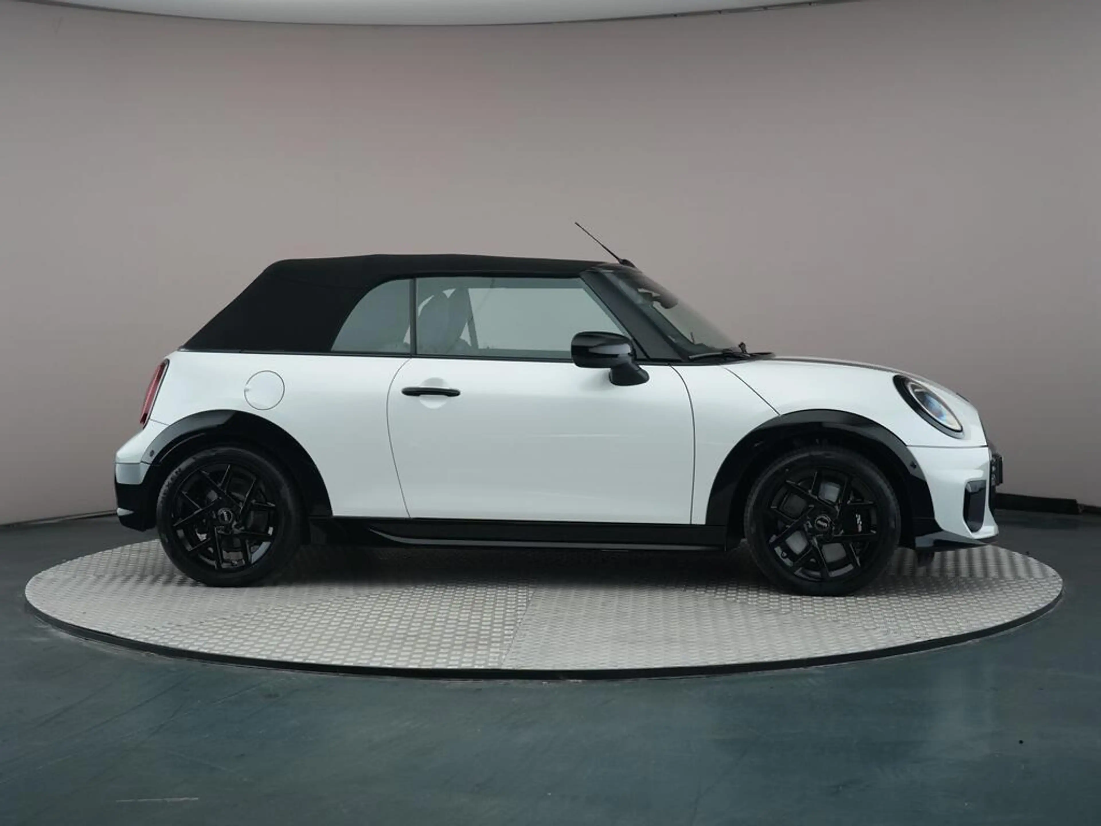 MINI Cooper C Cabrio 2.0 John Cooper Works M — photo 8