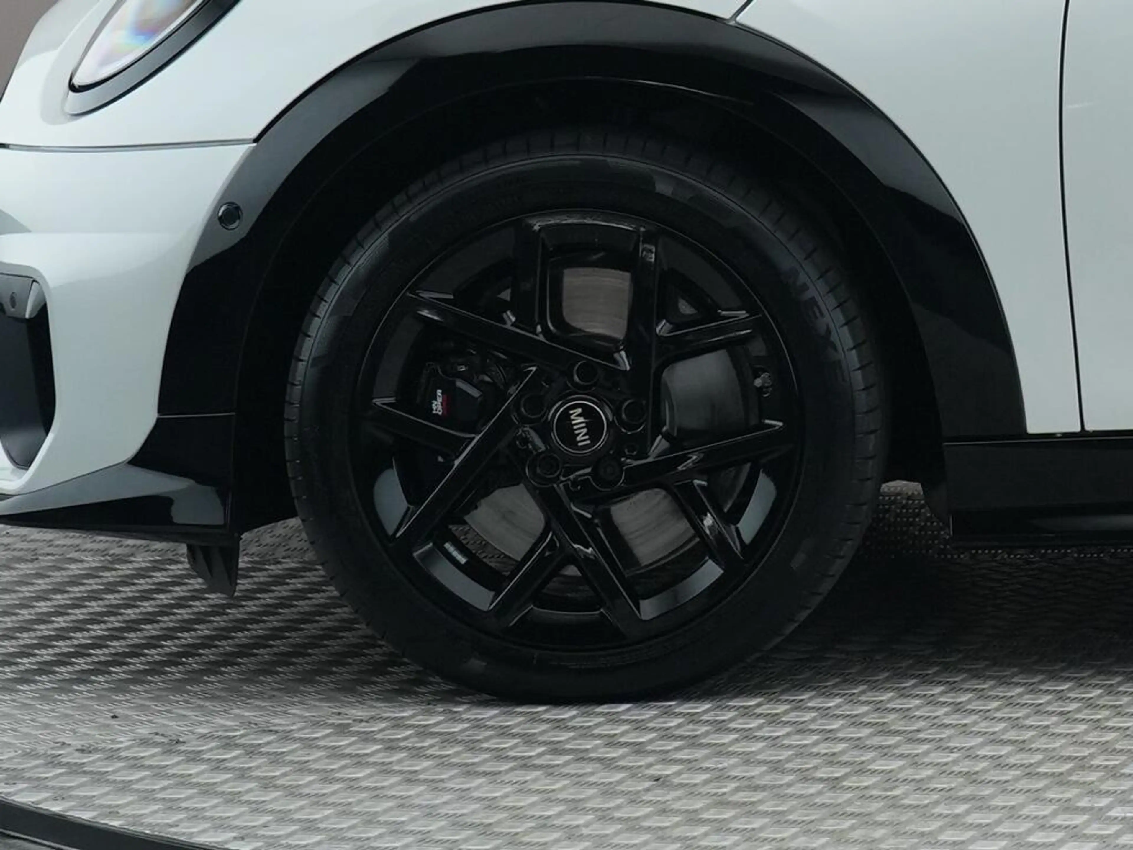 MINI Cooper C Cabrio 2.0 John Cooper Works M — photo 15