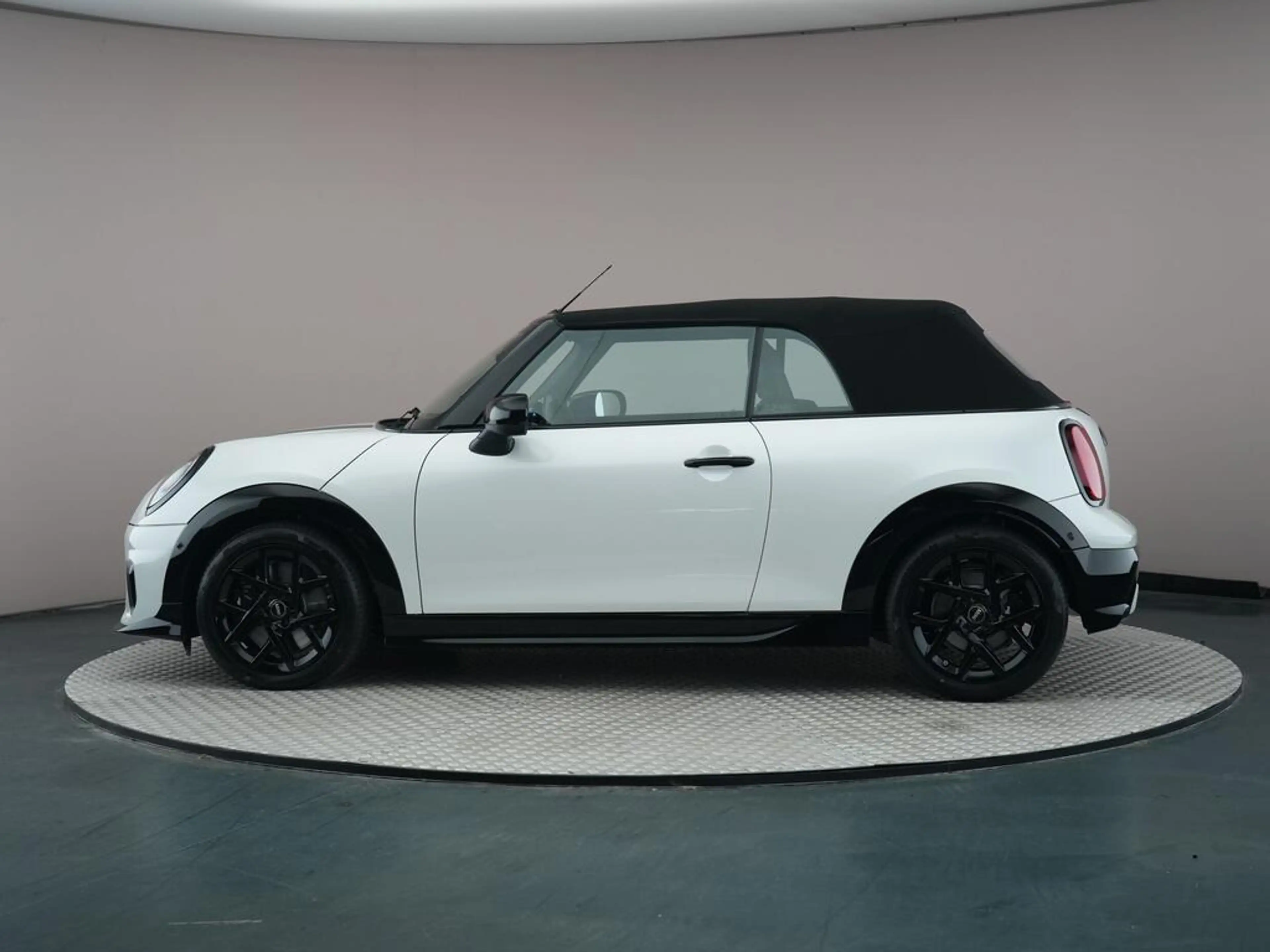 MINI Cooper C Cabrio 2.0 John Cooper Works M — photo 7