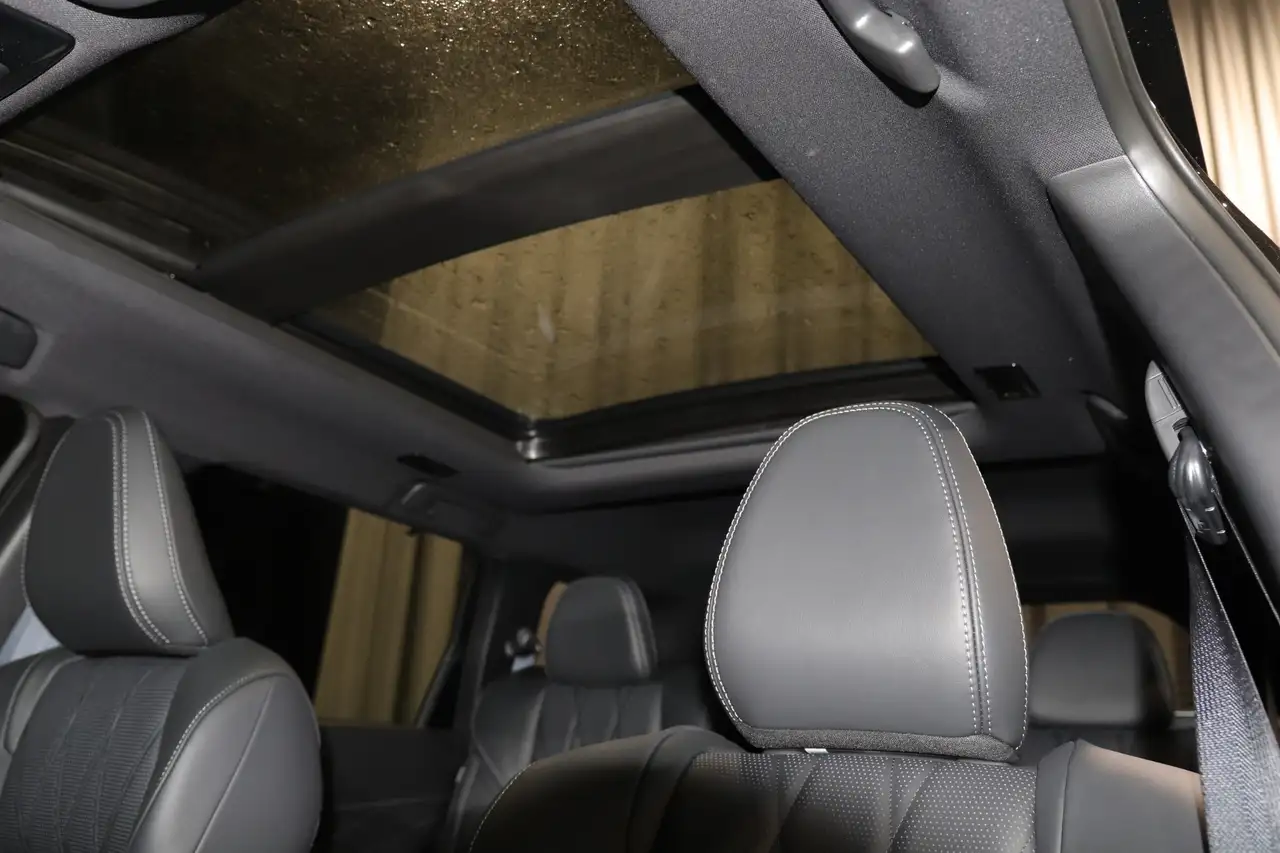 Mitsubishi Outlander снимка Mitsubishi Outlander