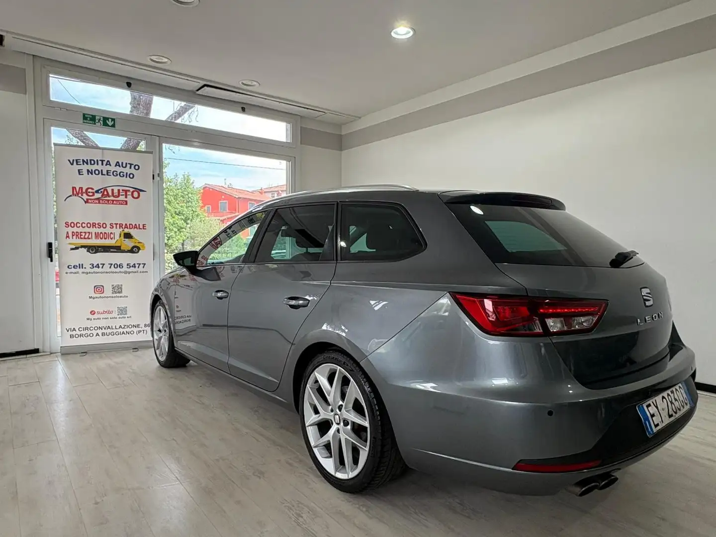 SEAT Leon Leon ST 2.0 tdi cr FR s Grigio - 2