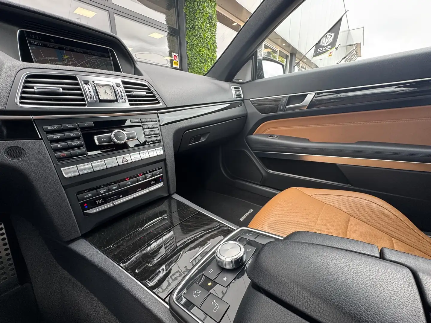Mercedes-Benz E 400 Cabrio Edition Sport | AMG | Harmann Kardon | Airs Noir - 2
