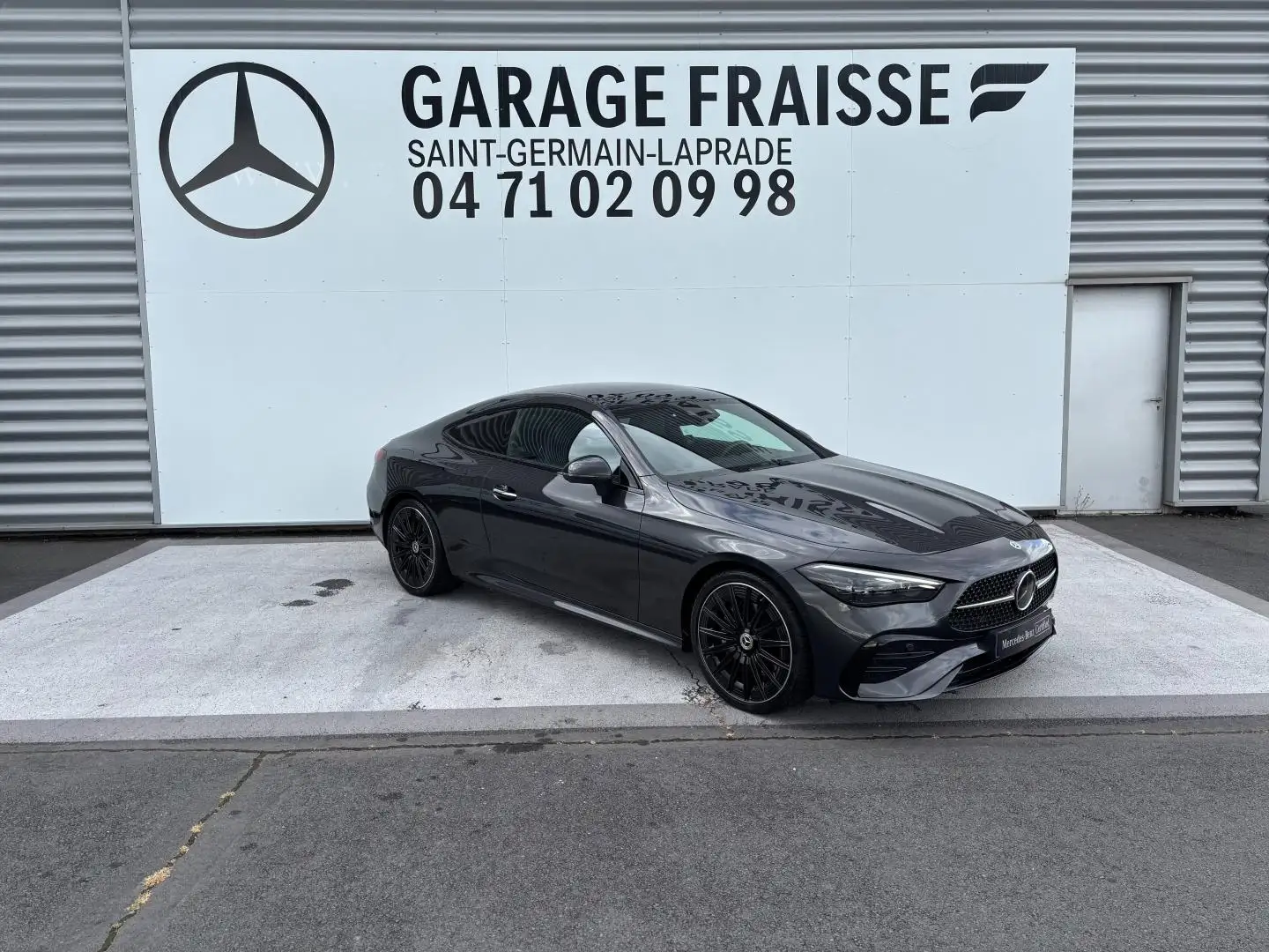 Mercedes-Benz CL 200 200 204ch AMG Line 9G Tronic Grau - 2