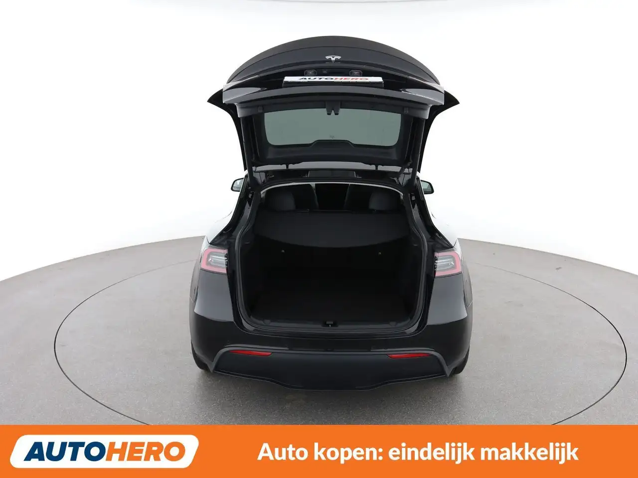 Tesla Model Y Performance Dual AWD, миниатюра 16