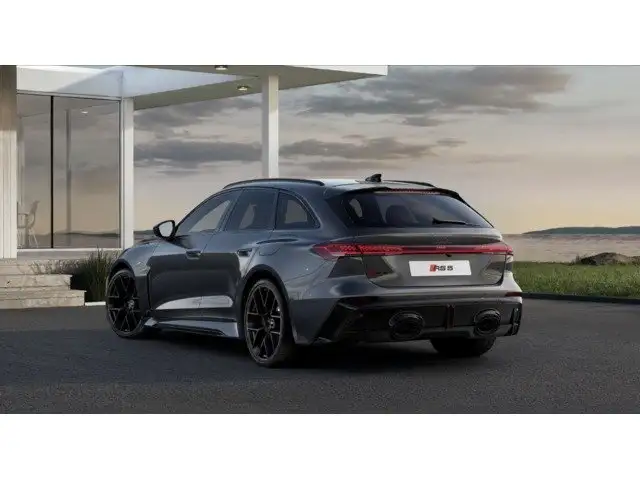 Audi RS5 view 9