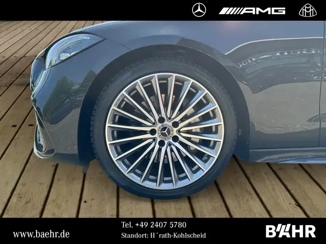 Mercedes-Benz C-Class view 6