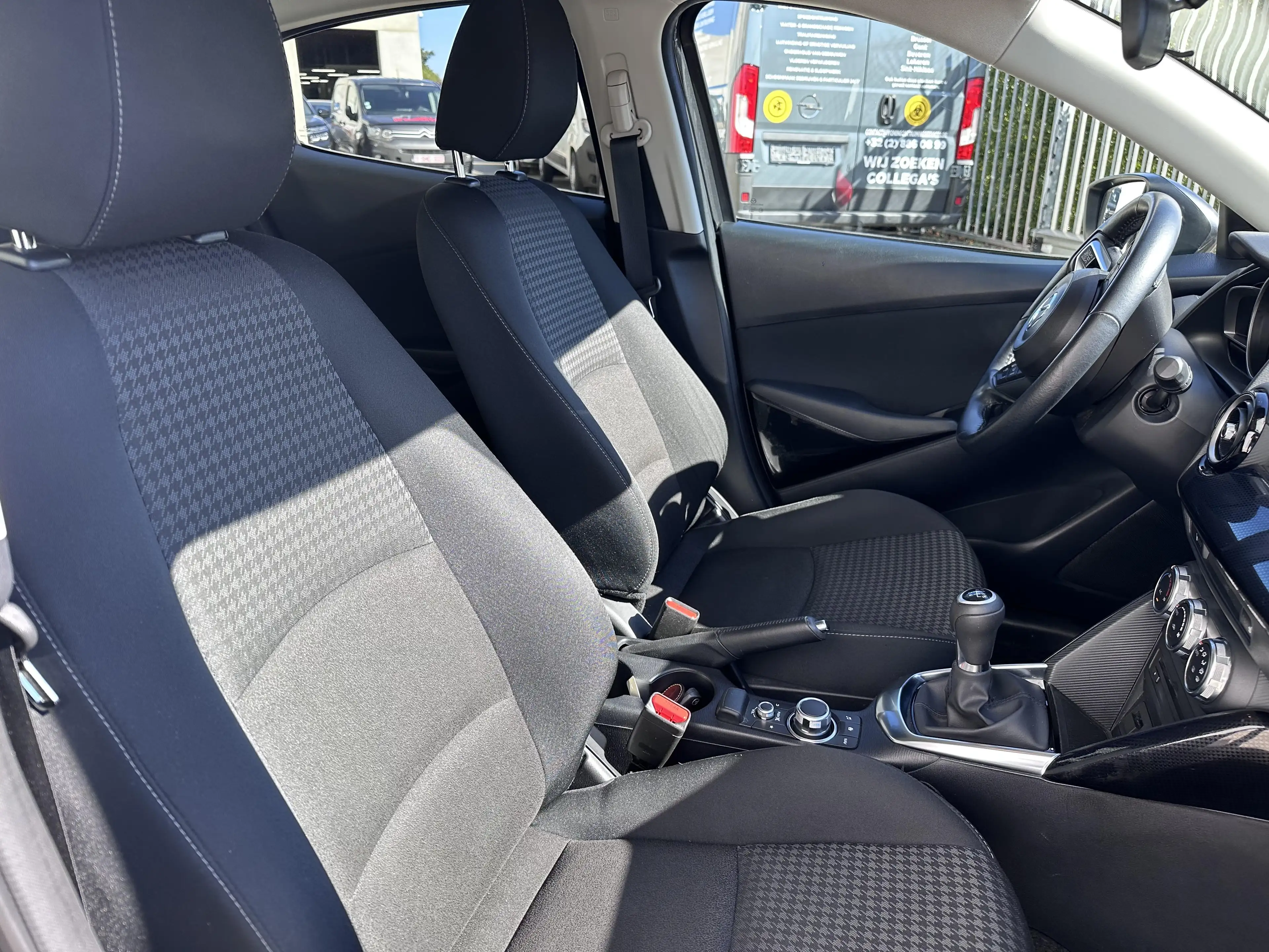 Mazda 2 1.5 SKYACTIV 90 MAN 5 — photo 12