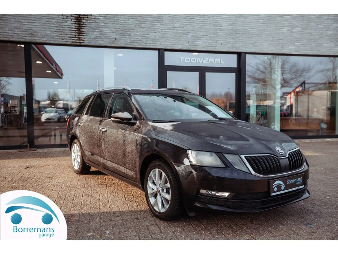Skoda Octavia 1.6  ULTIMATE BREAK CARPLAY/NAVI/PARKEERSENSOREN/. Zwart - 1