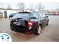 Skoda Octavia 1.6  ULTIMATE BREAK CARPLAY/NAVI/PARKEERSENSOREN/. Zwart - thumbnail 2