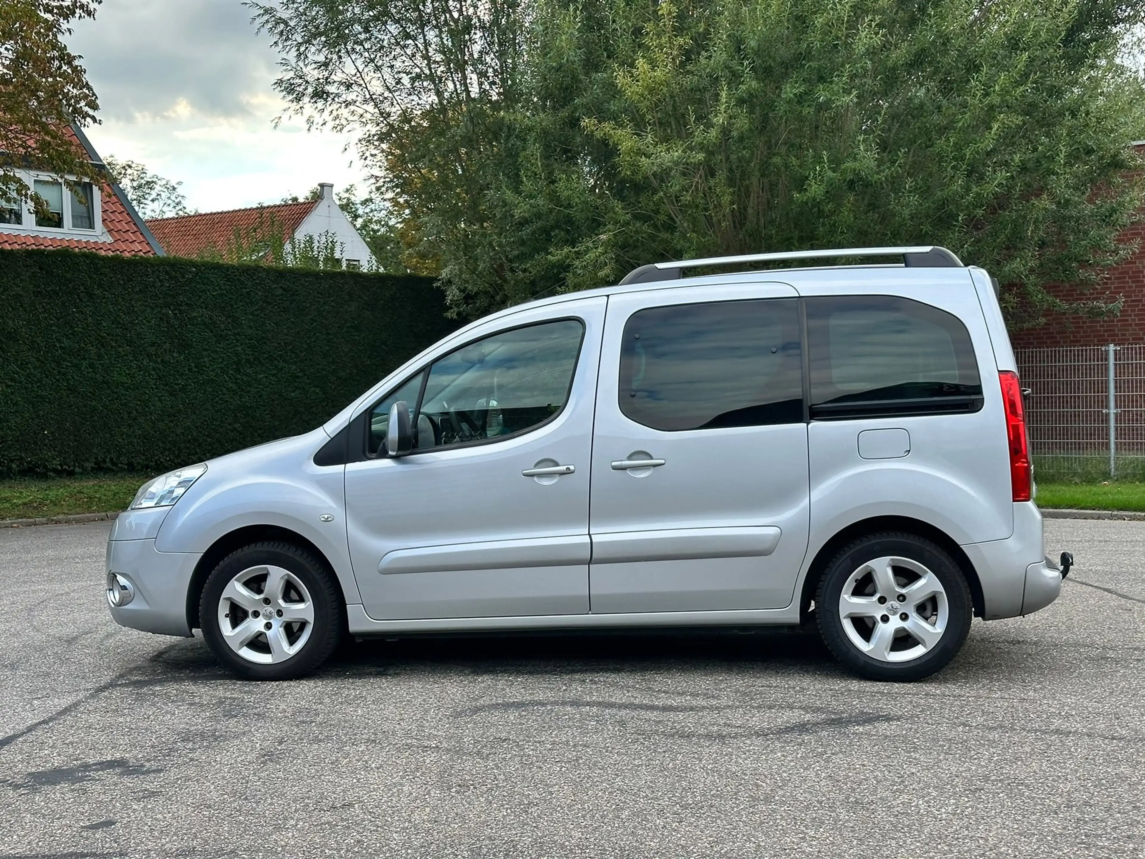 Peugeot Partner Tepee 1.6 XR Cruise*Airco*Panoramadak*Trekhaak*Dea — photo 2