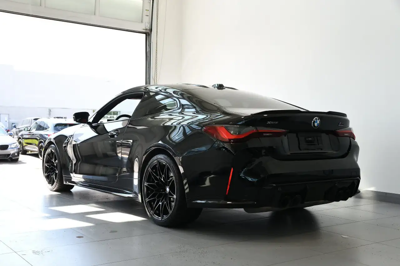 BMW M4 photo BMW M4