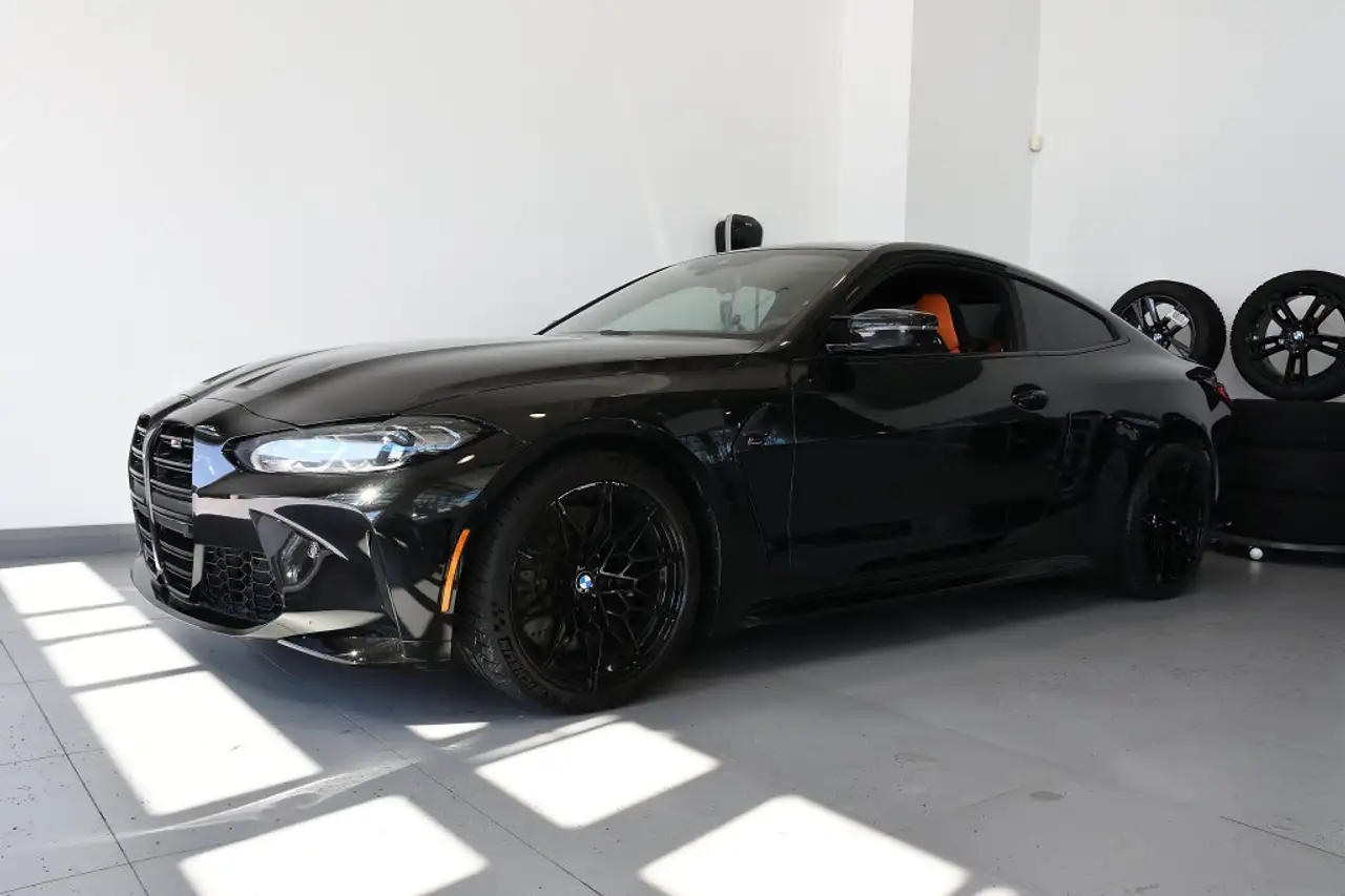 BMW M4 photo BMW M4