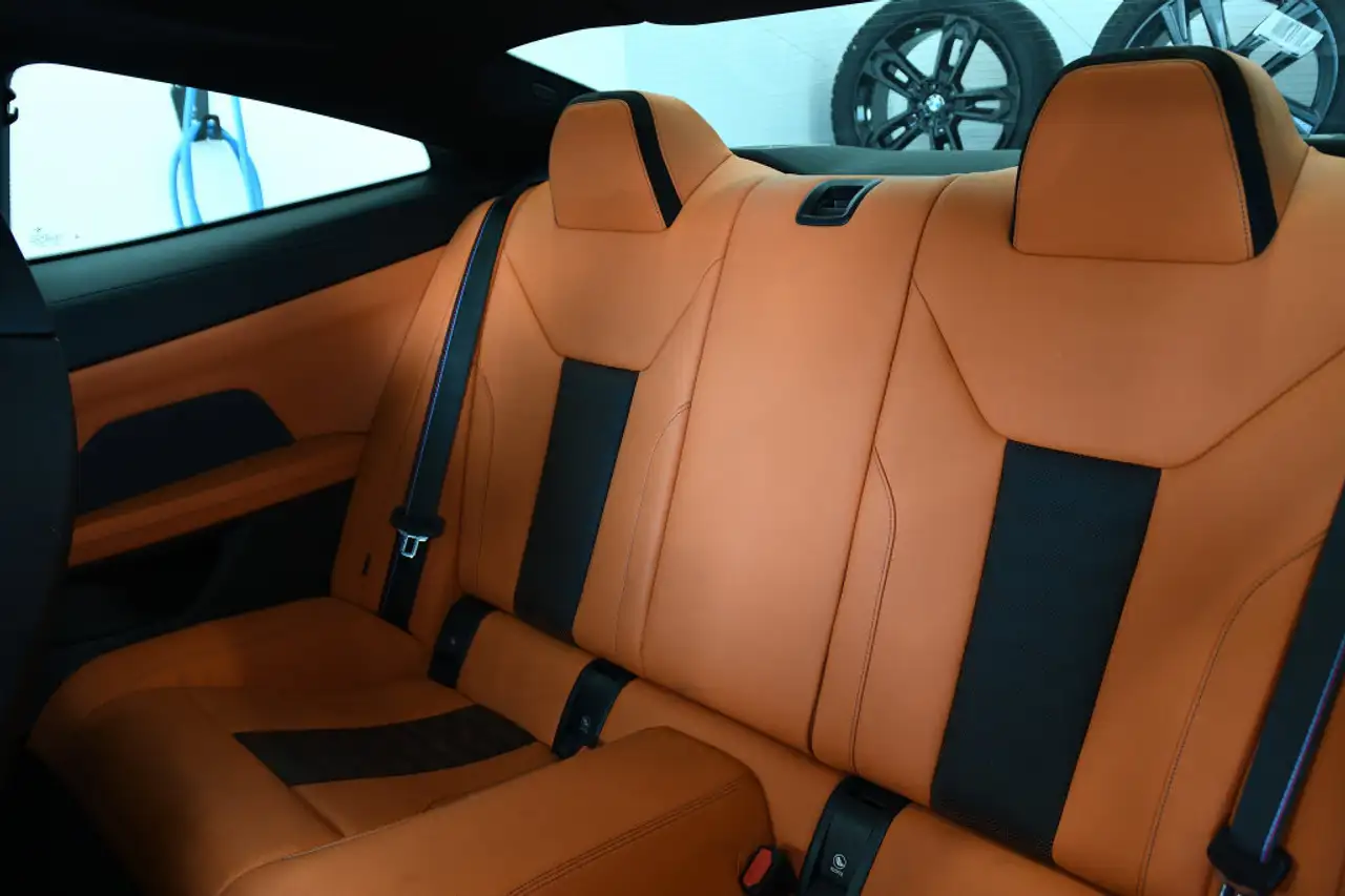 BMW M4 photo BMW M4