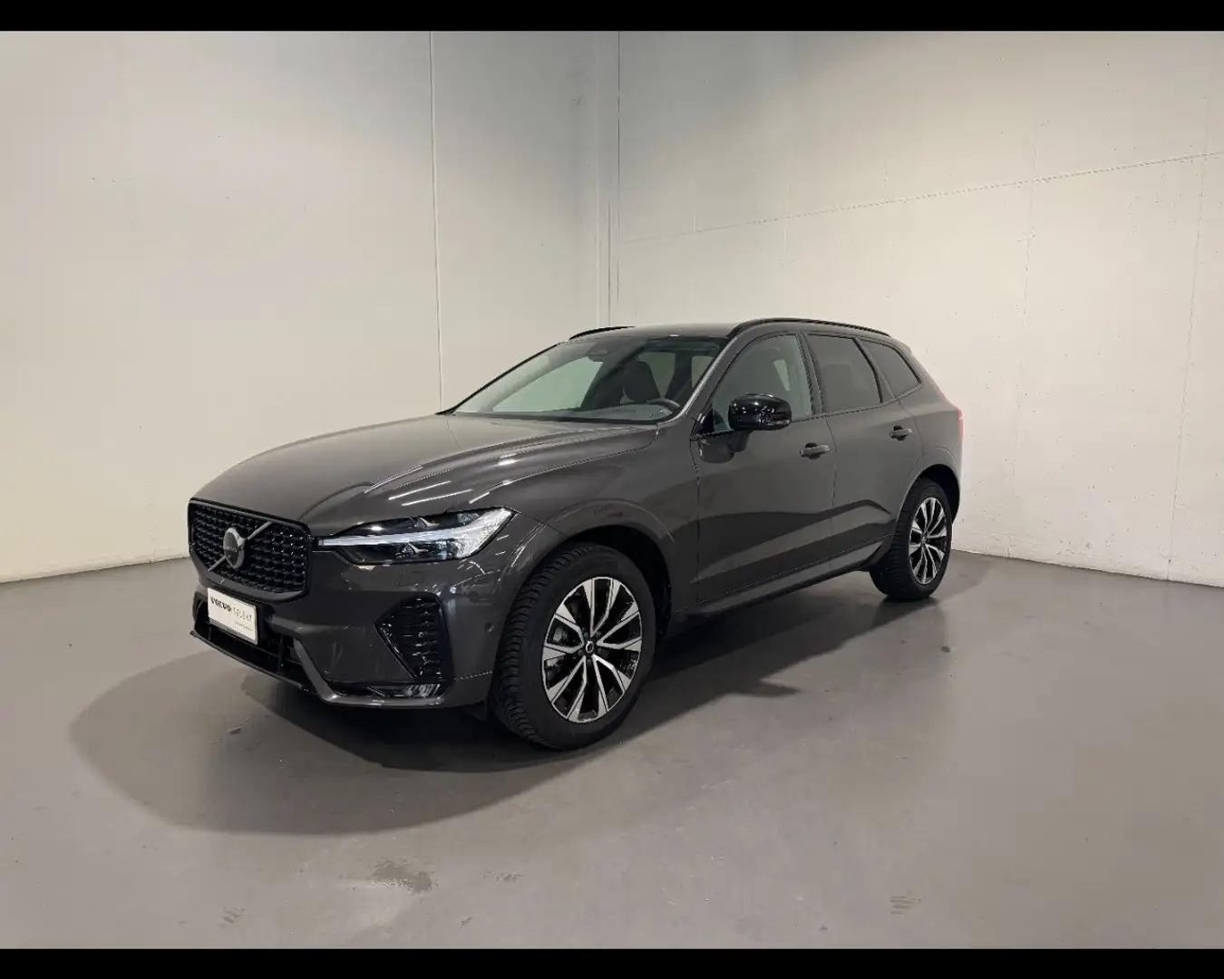 Volvo XC60 B4 AUTO PLUS DARK Grigio - 1
