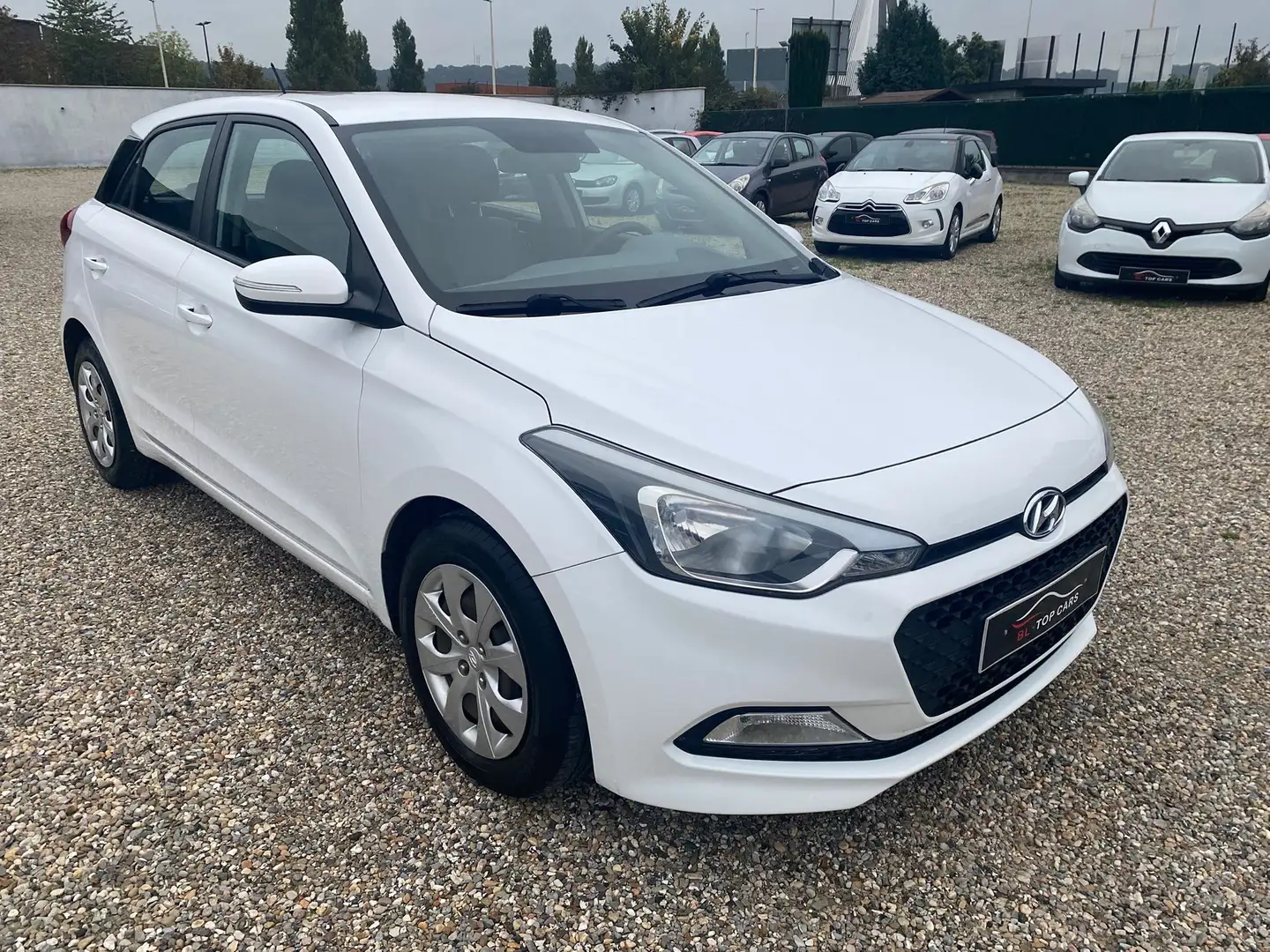 Hyundai i20 i20 1.1 CRDi BlueDrive Blanc - 2
