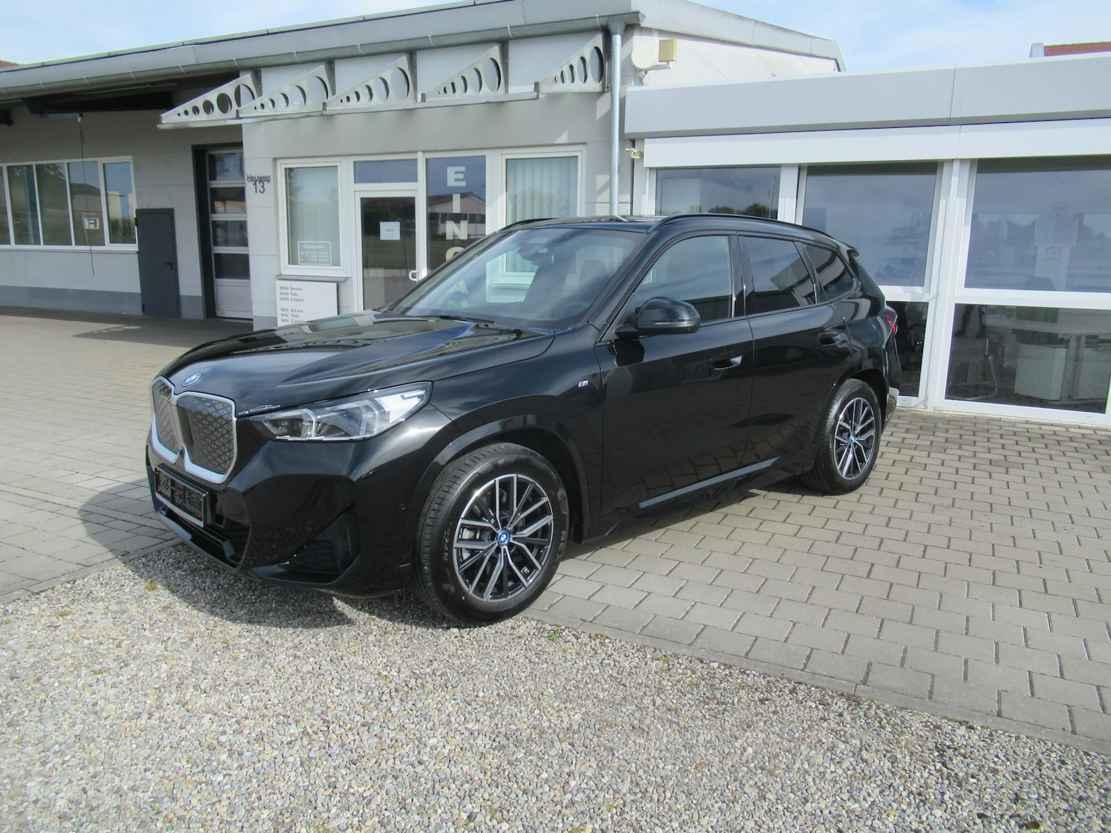 BMW iX1 30 xDrive M Sport