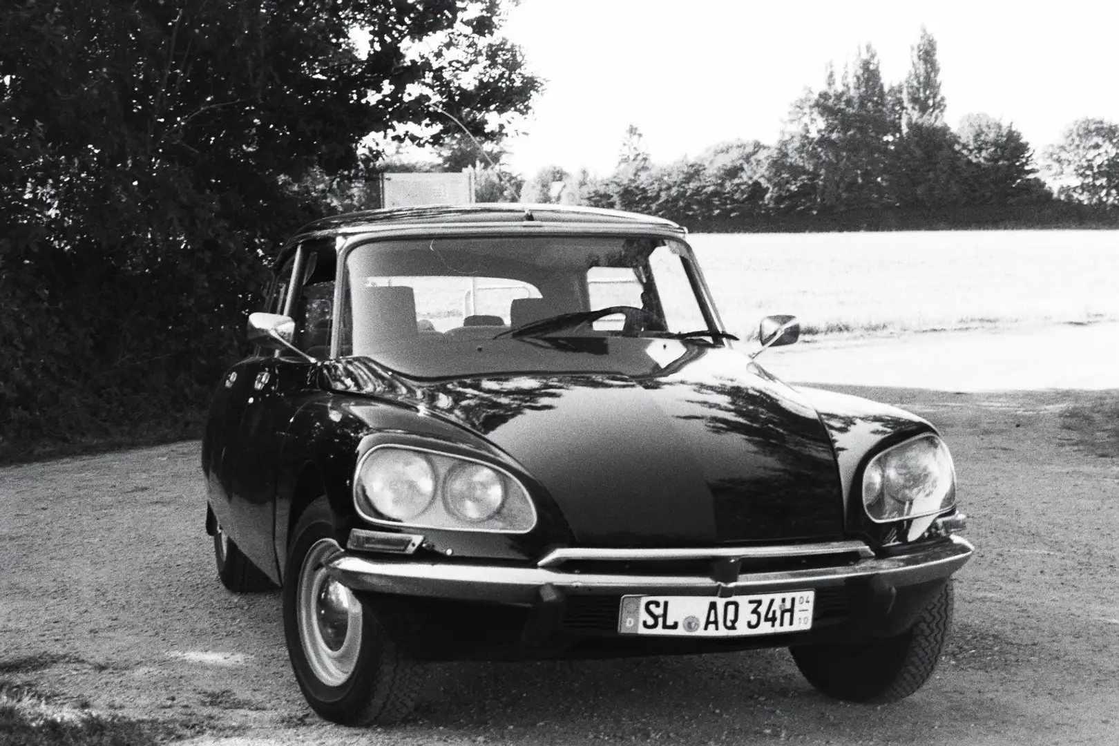 Citroen DS DS20 Schwarz - 2
