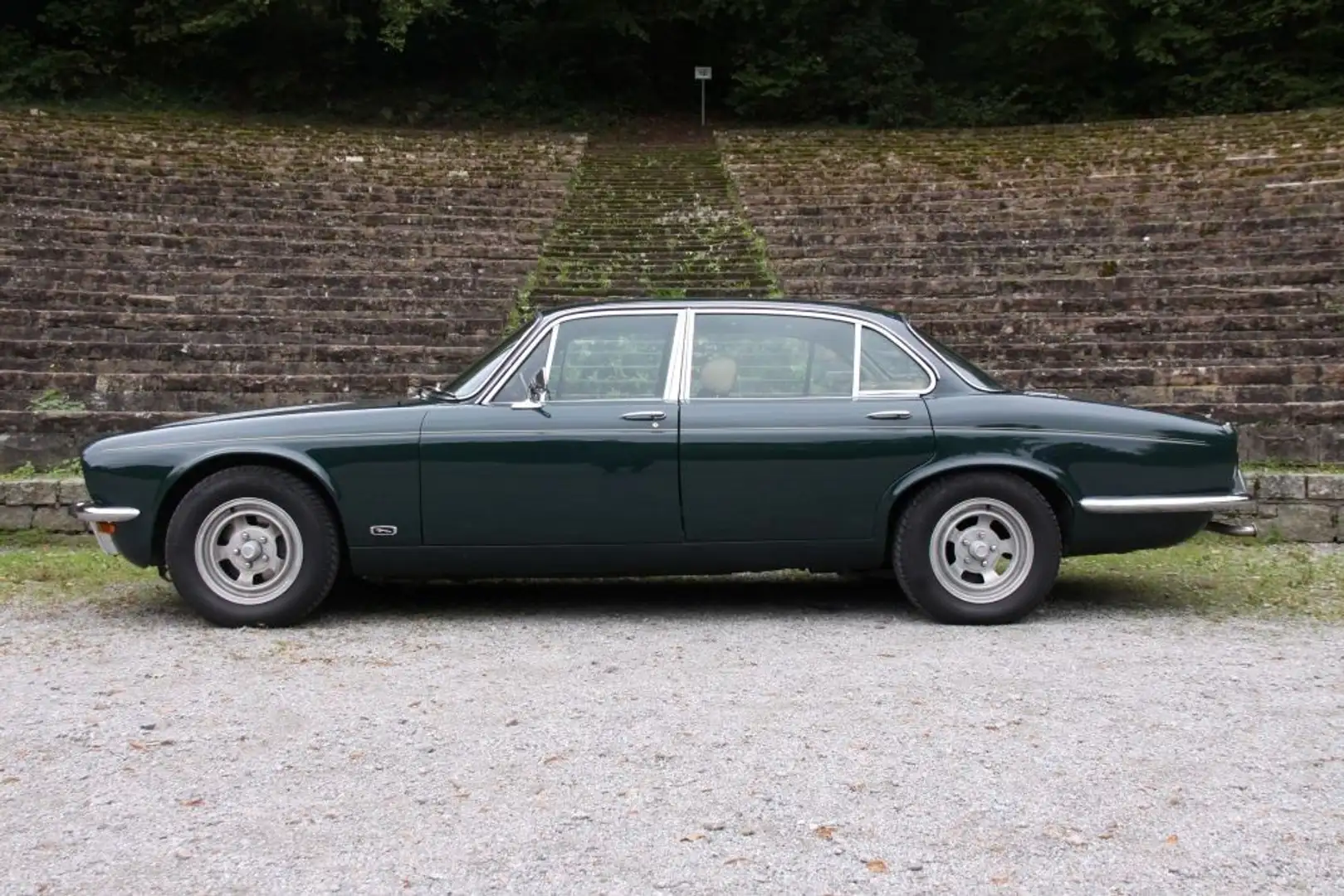 Jaguar XJ6 Serie 2 Limousine H-Zulassung Grün - 2