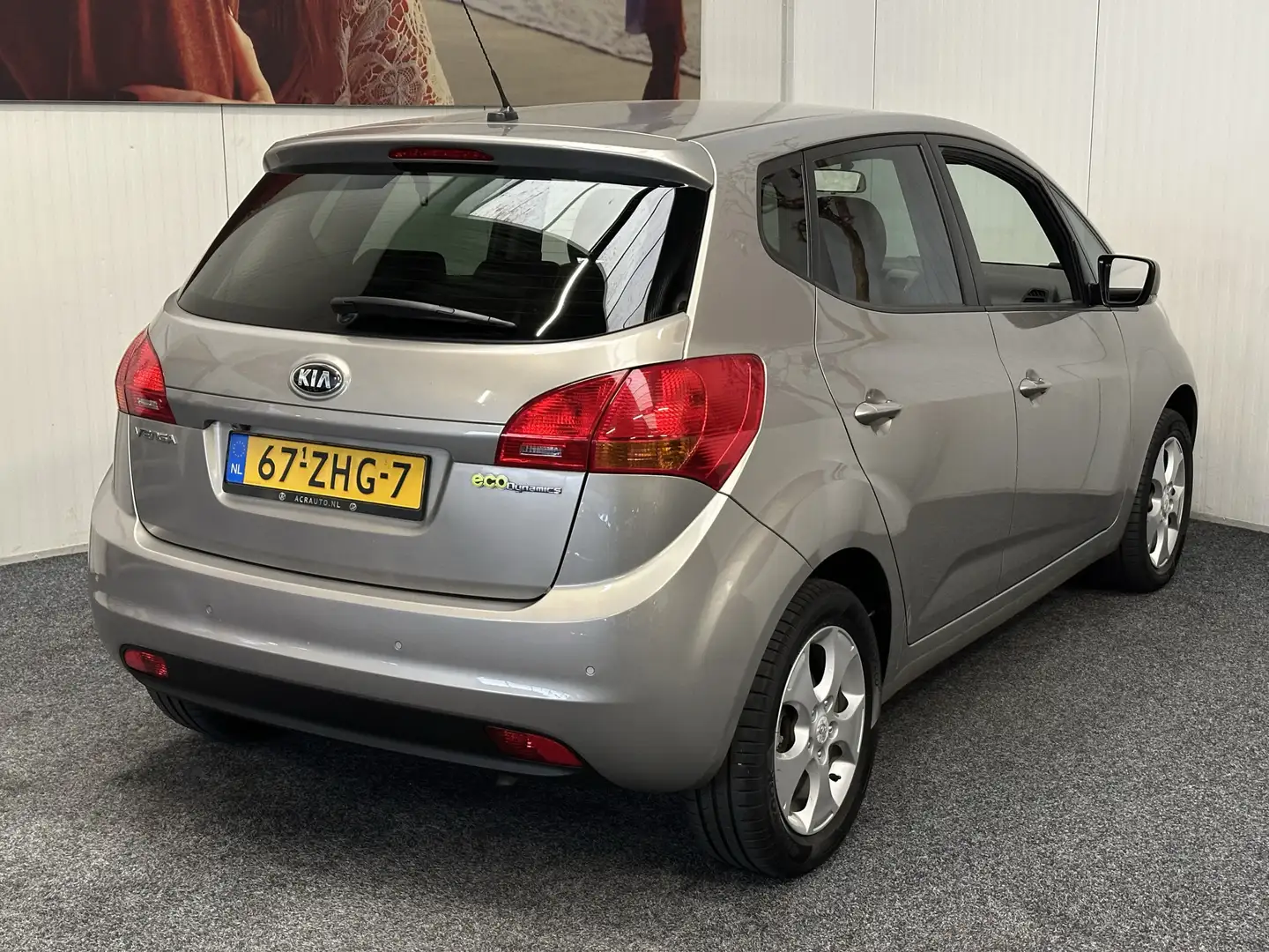Kia Venga 1.4 CVVT SUPER PACK 5 DEURS NAVIGATIE CLIMATE CONT Grau - 2