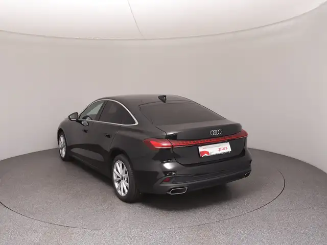 Audi A5 view 5