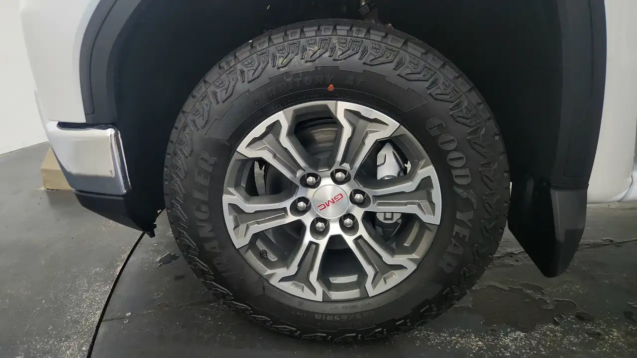 GMC Sierra 1500 снимка GMC Sierra 1500