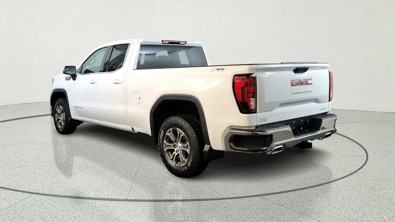 GMC Sierra 1500 снимка GMC Sierra 1500