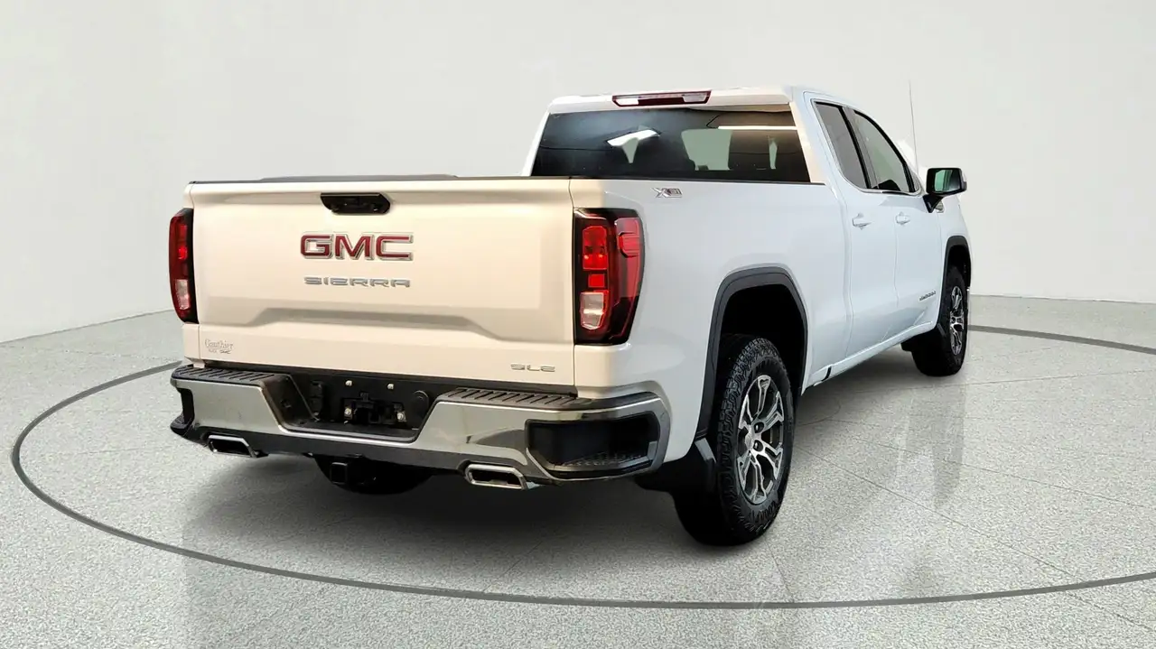 GMC Sierra 1500 снимка GMC Sierra 1500
