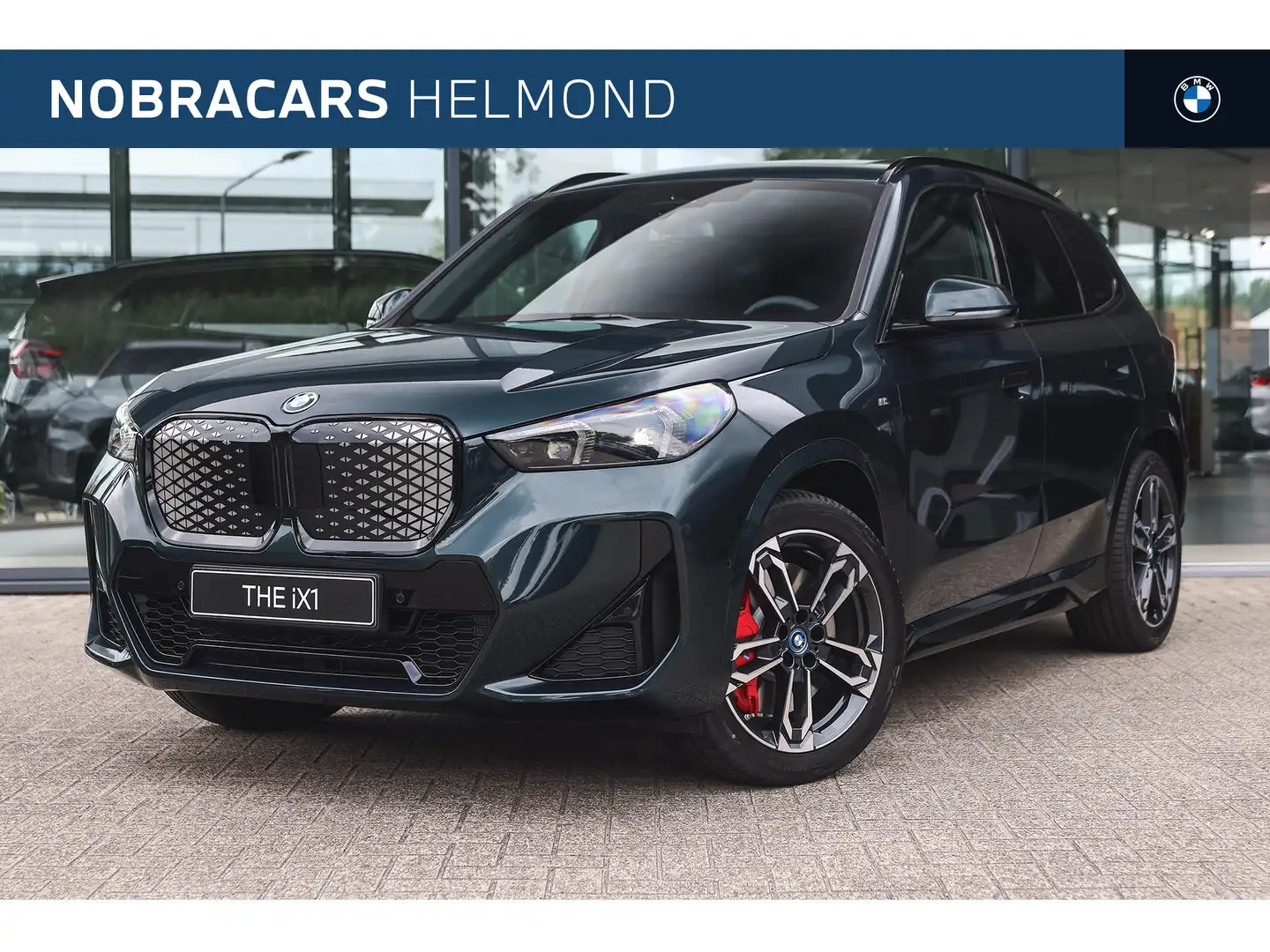 BMW iX1 eDrive20 M Sport / Panoramadak / Achteruitrijcamer Groen - 1