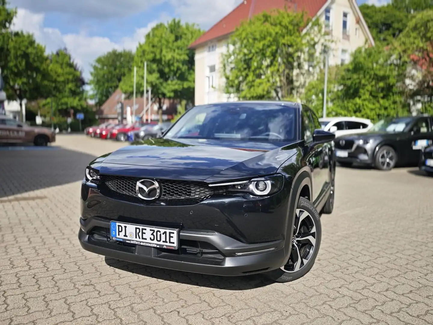 Mazda MX-30 e-SKYACTIV R-EV MAKOTO UE PRE-P GSD Noir - 1