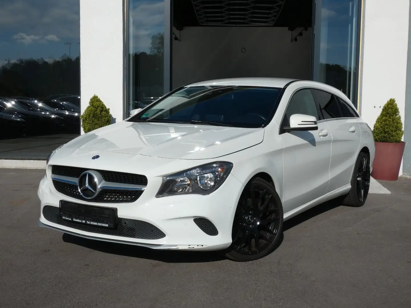 Mercedes-Benz CLA 220 *Aut*Navi*Shz*Kamera* Blanc - 1
