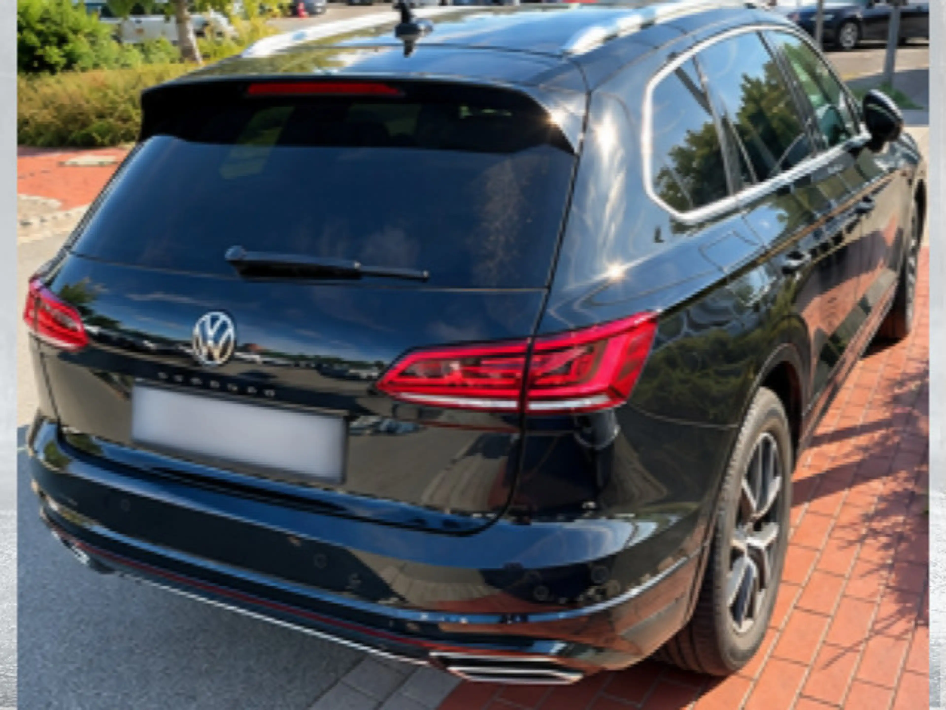 Volkswagen Touareg 3.0 TDI R-Line AHK ACC CAM DigCockpit LE — photo 3