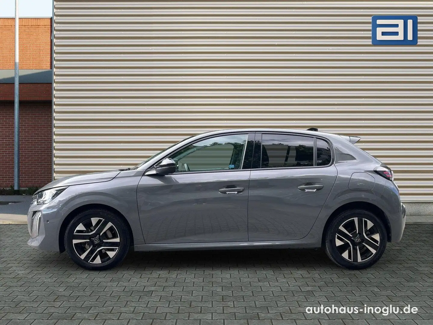 Peugeot 208 1.2 PureTech 100 Allure Navi+360° Kam+ACC+DAB+ Grau - 2