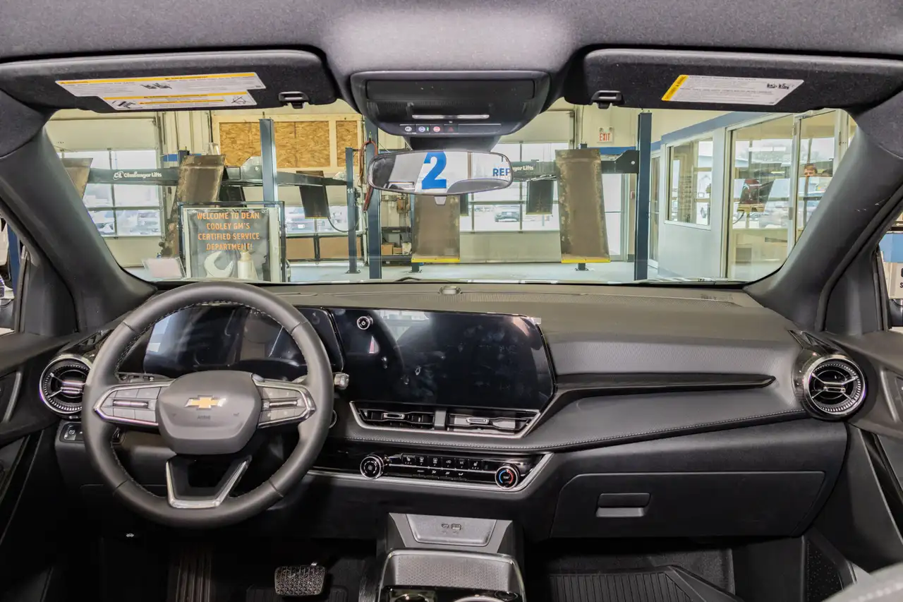 Chevrolet Equinox снимка Chevrolet Equinox