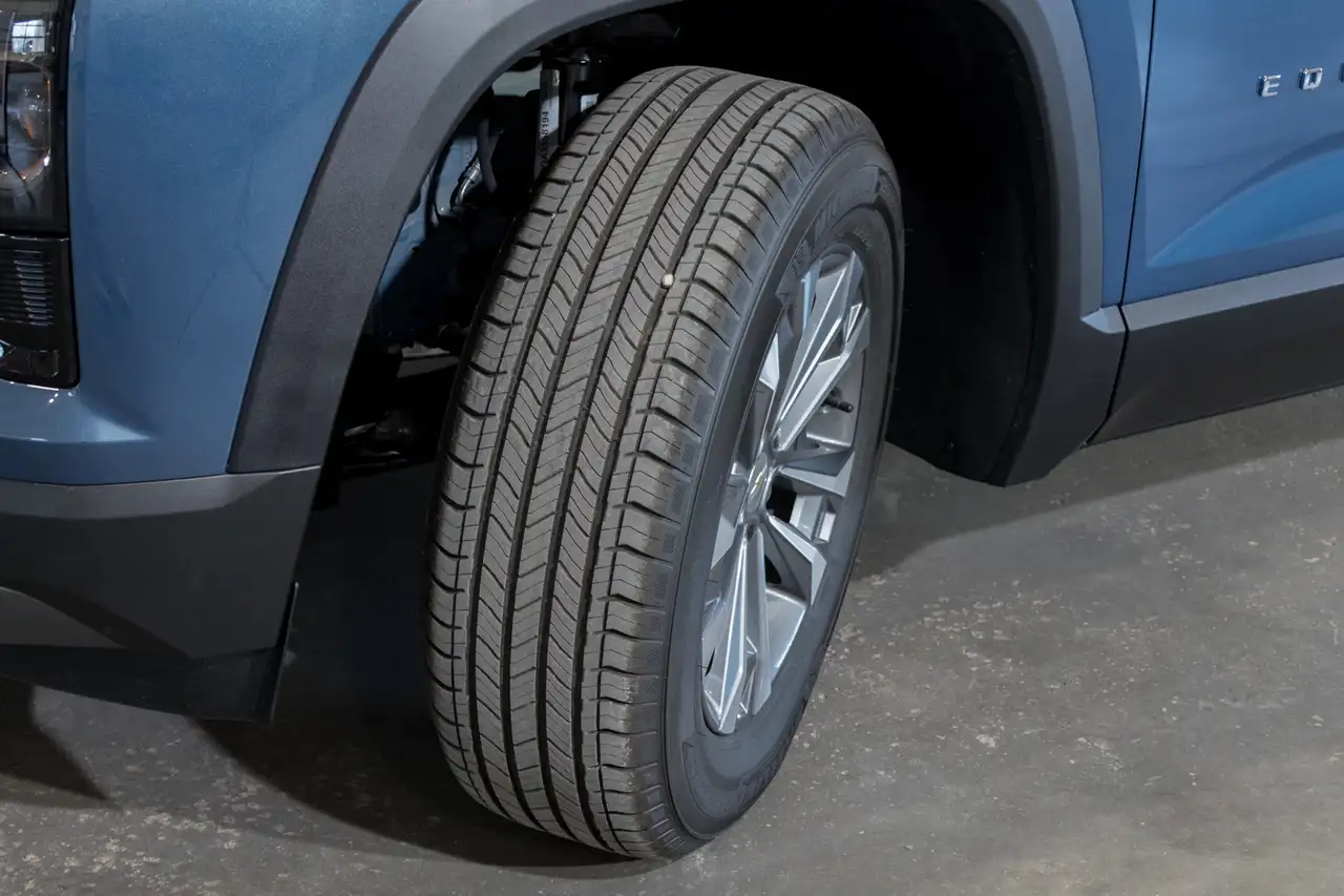 Chevrolet Equinox снимка Chevrolet Equinox