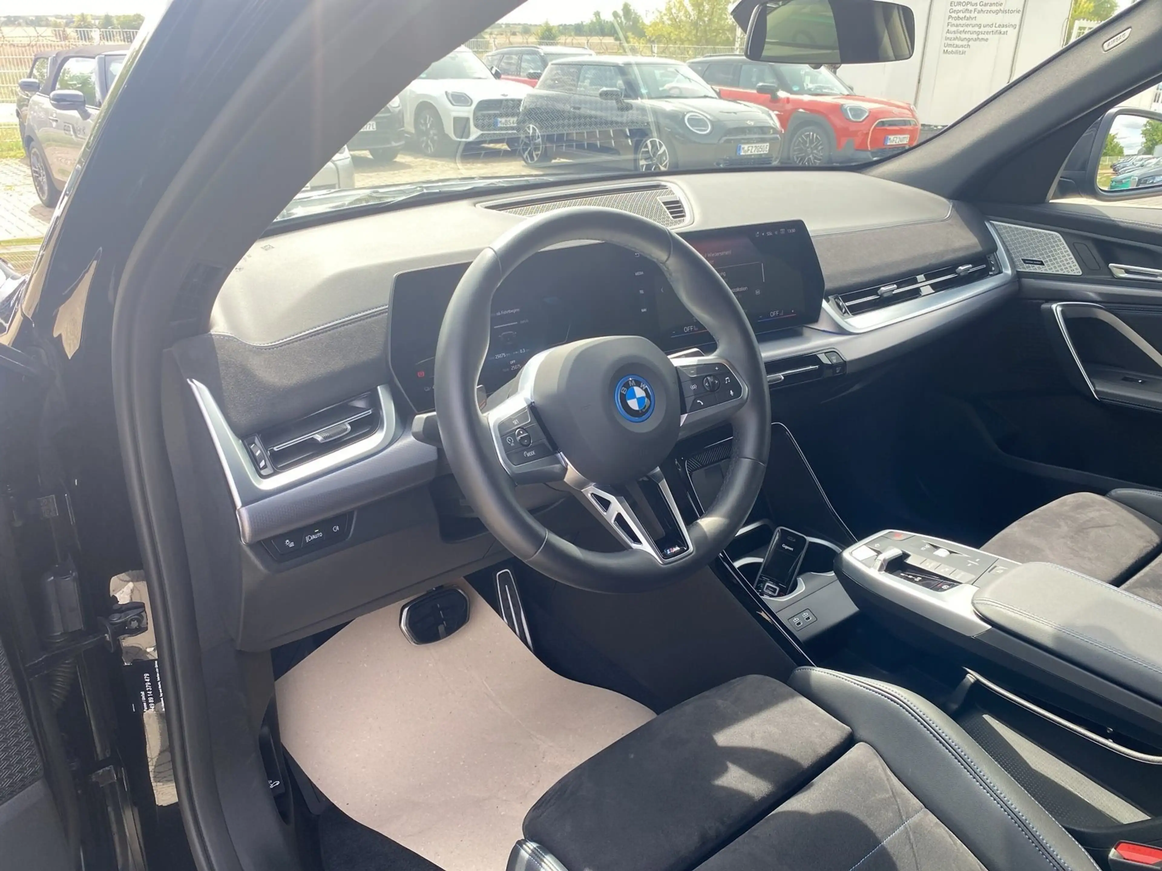BMW iX2 eDrive20 M Sport AHK DA+ Aktivsitz RFK hk HiFi — photo 8