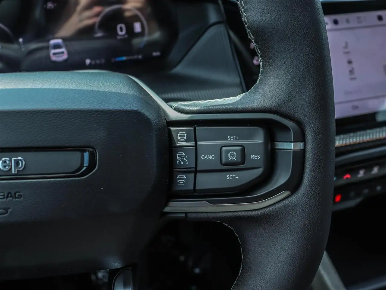 Jeep Cherokee снимка Jeep Cherokee