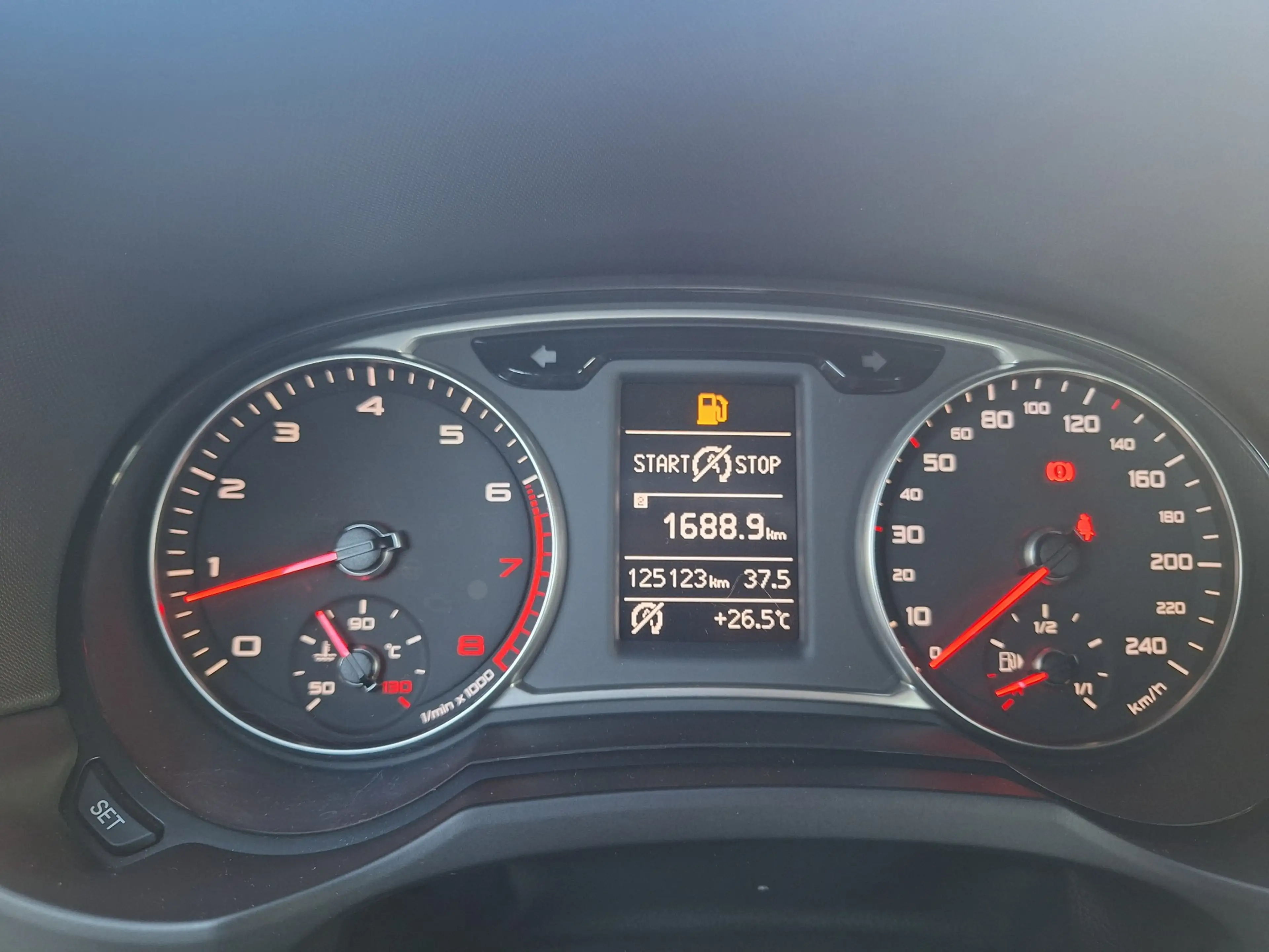 Audi A1 A1 1.2 TFSI Ambition /SIEGES CHAUFFANTS/ AIR CO / — photo 8